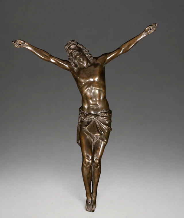 Christ crucified in patinated bronze – Italian School – 19th century
