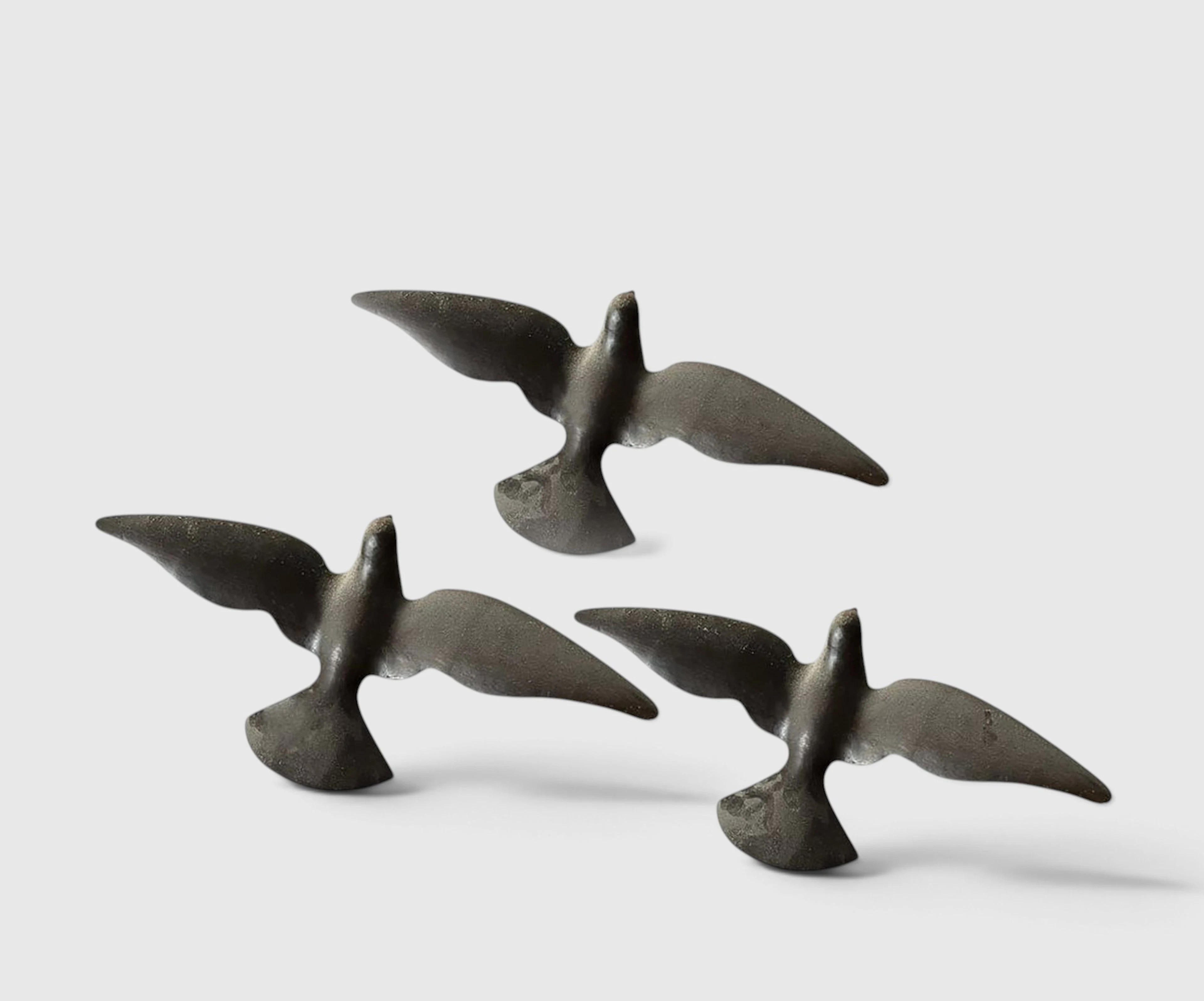 Set of 3 wall-mounted bird ornaments, 20th century.