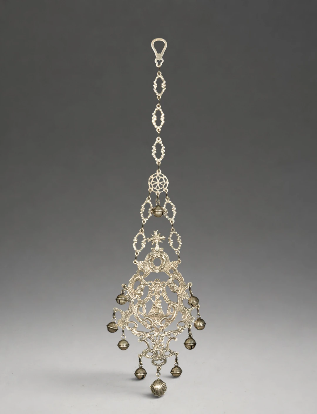 EXCEPTIONAL LARGE VIRGIN SILVER RATTLE PENDANT, 182G - 19TH-20TH CENTURY