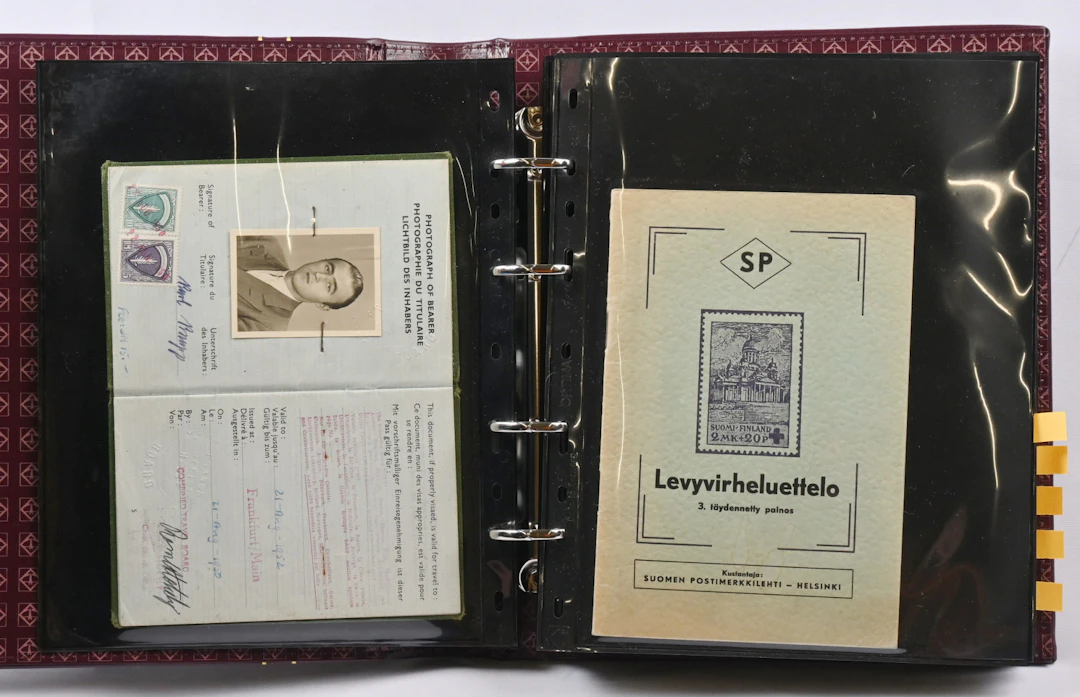 Small publications (philatelic, patriotic etc.) as well as other interesting