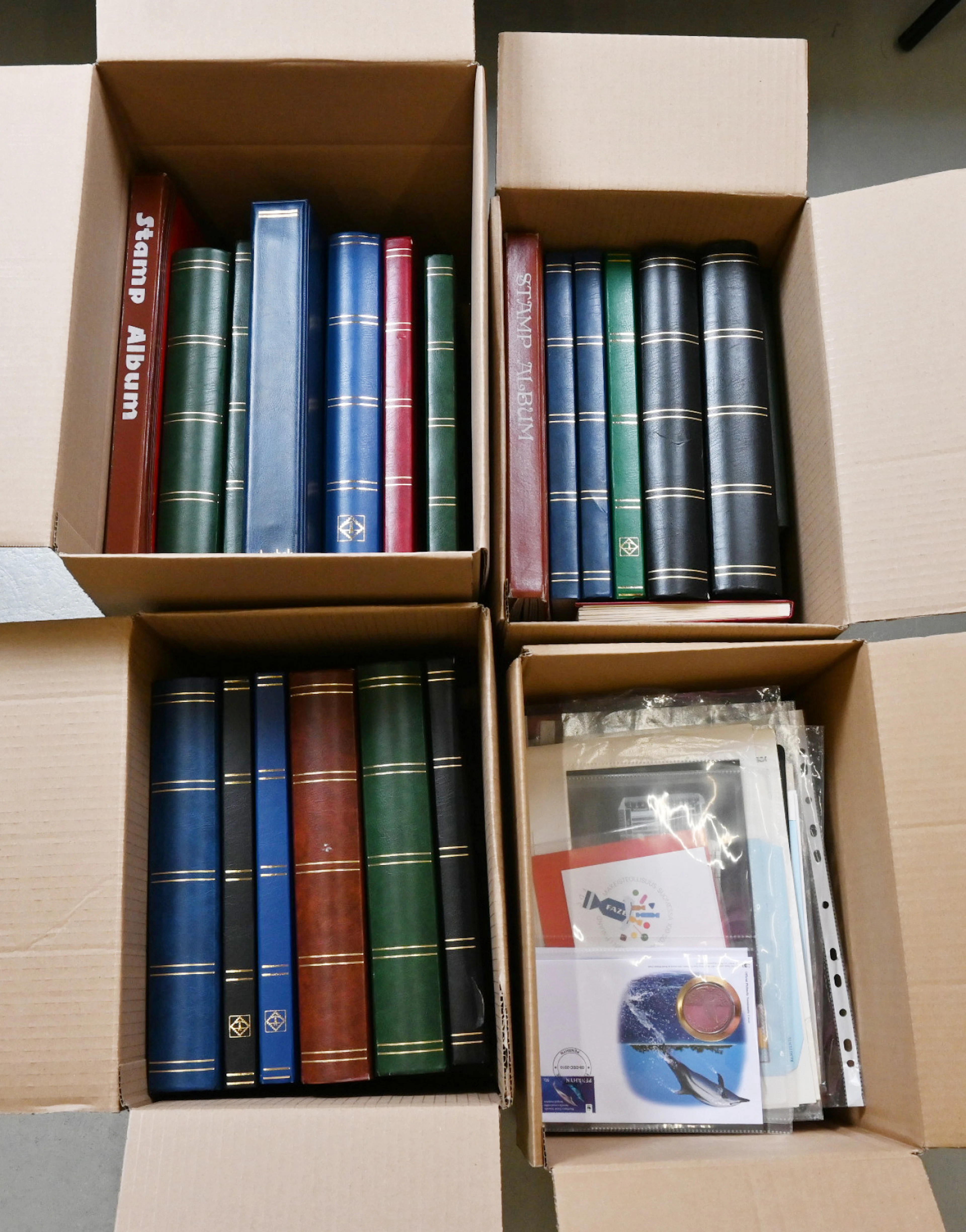 Worldwide mixed stamp selection in approximately 20 stockbooks, a