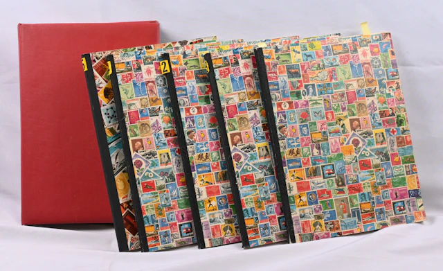 AV1 - AV13 old slot machine booklet lot in six albums, eg. AV1 16