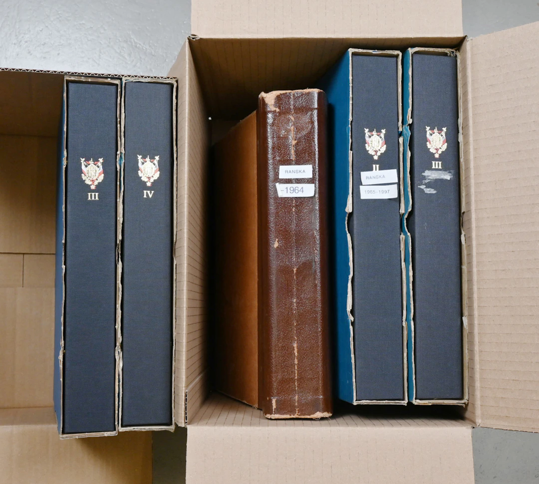 1849 - 2012 fine value collection in five albums, used and mint material.