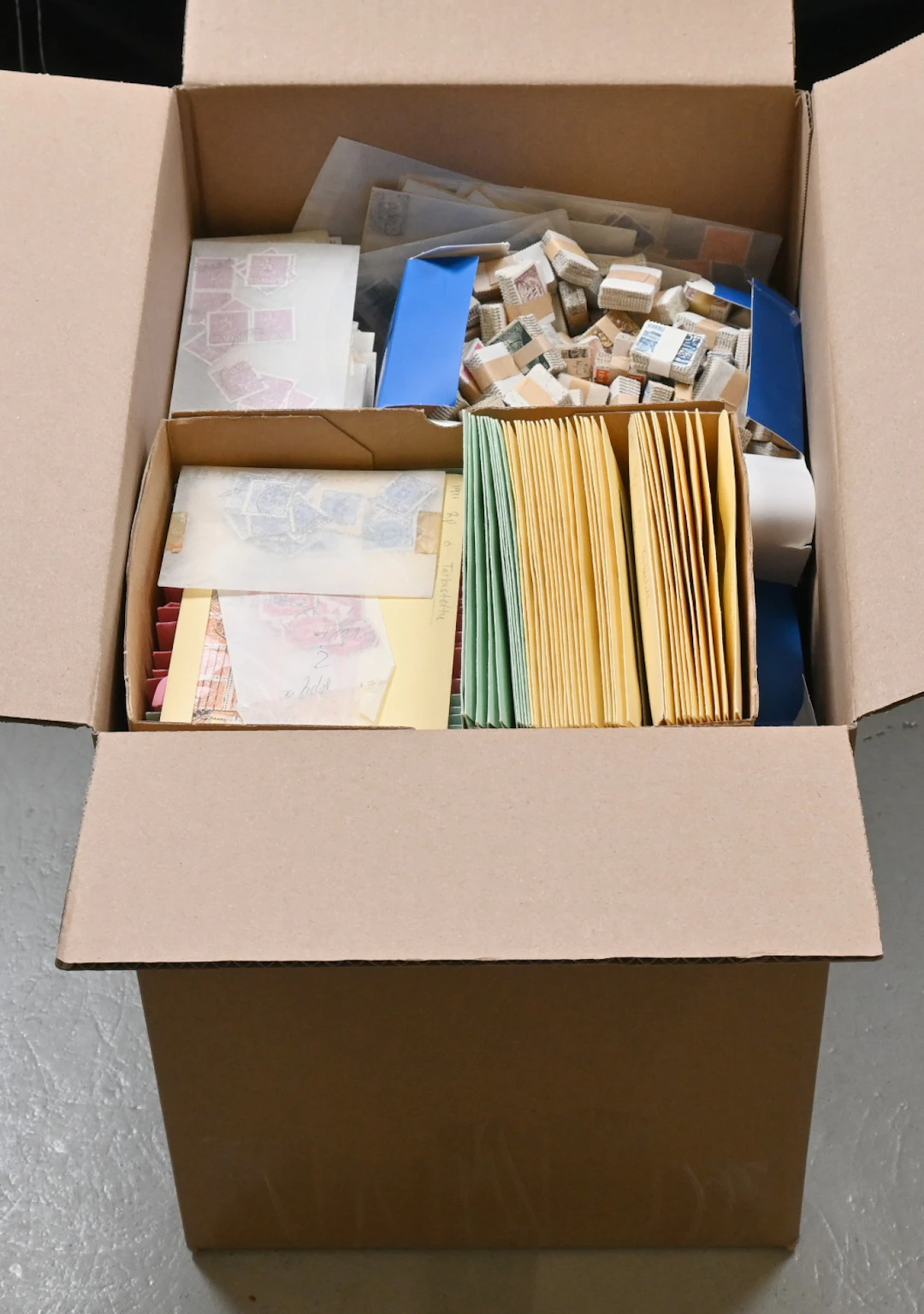 Finland and foreign countries loose bulk stamps in bags and on stockcards