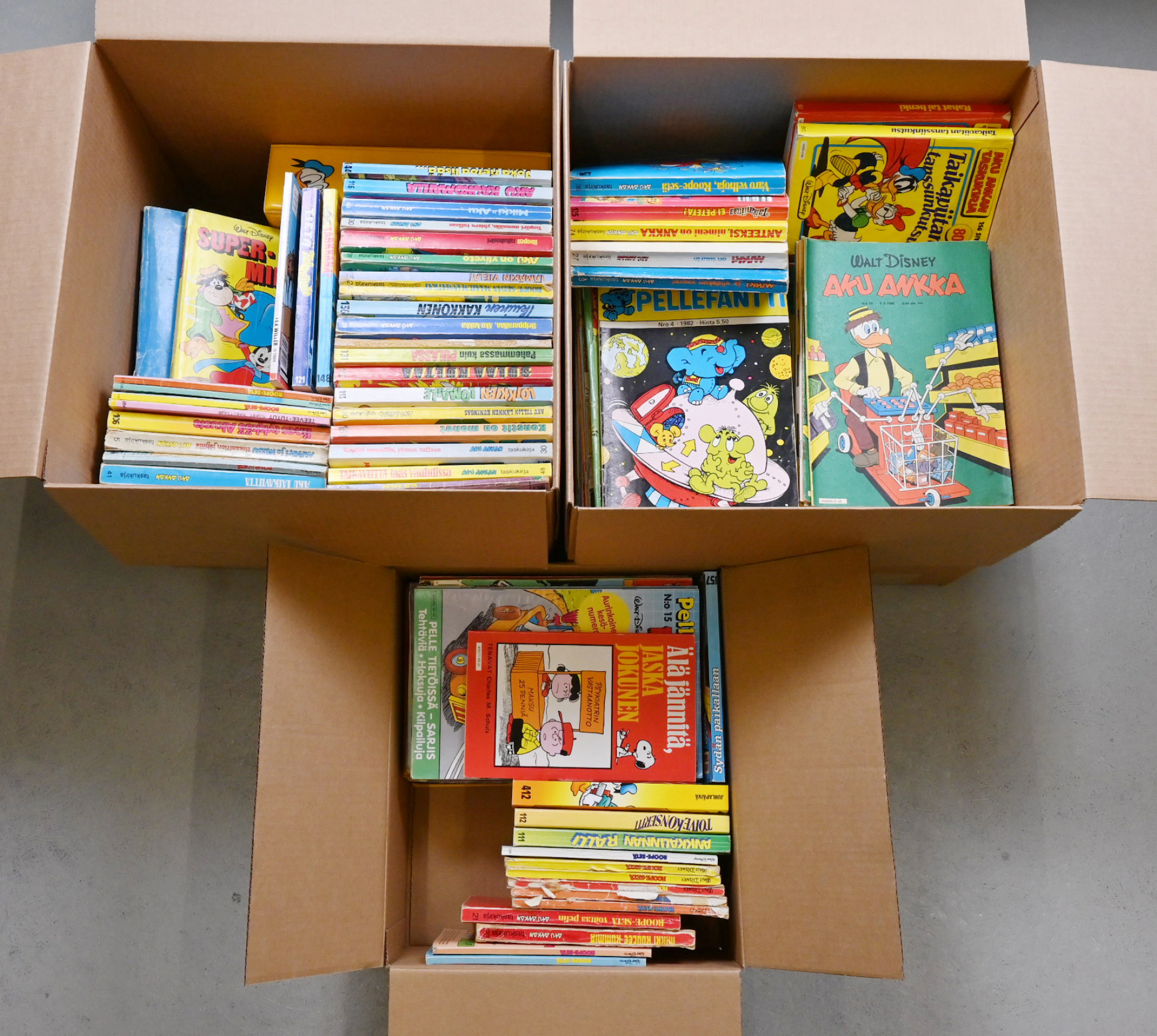 Comic books large selection over 20 KG eg. Donald Duck pocket books