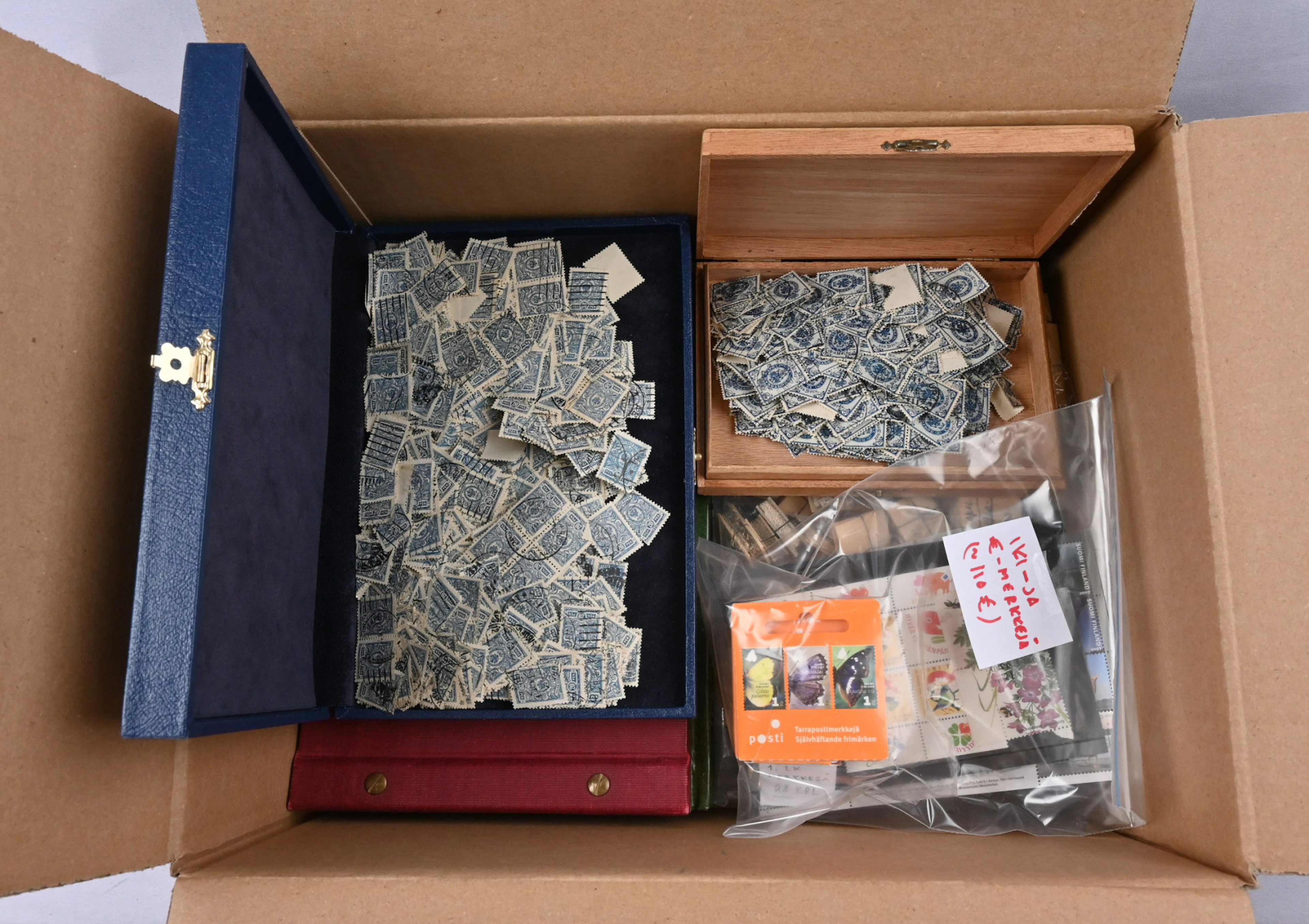 Selection of old loose bulk stamps, stamp bundles (including foreign