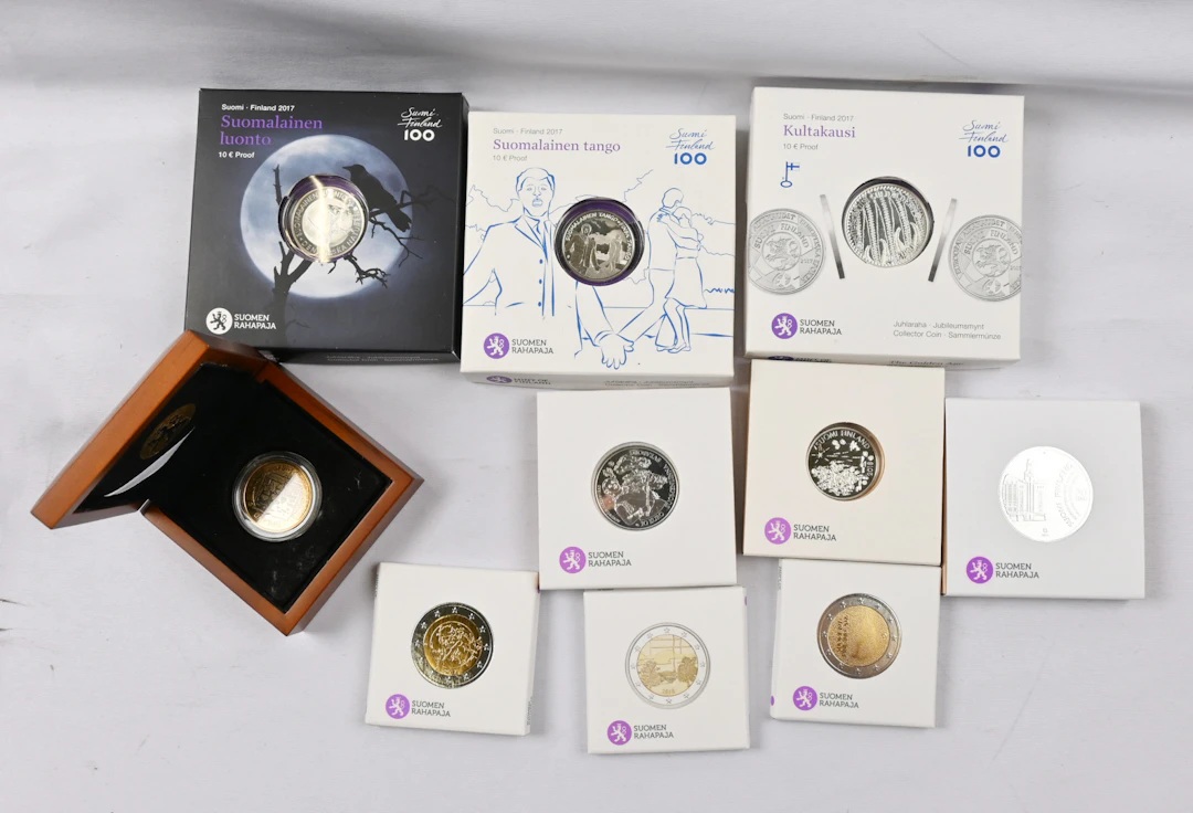 2017 - 2018 10€ and 20€ proof coins six different. In addition three