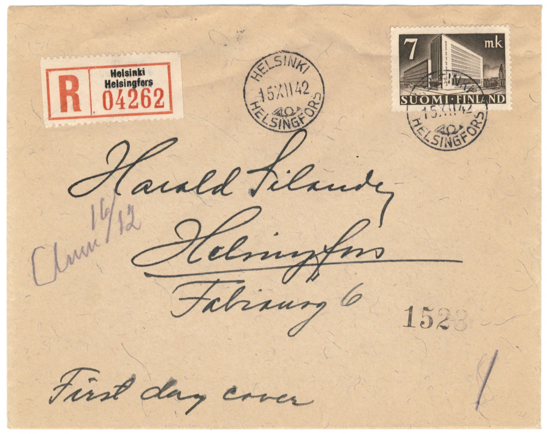 Issue 1930 Post office 7 markka and 9 markka on their own covers 15.12.1942