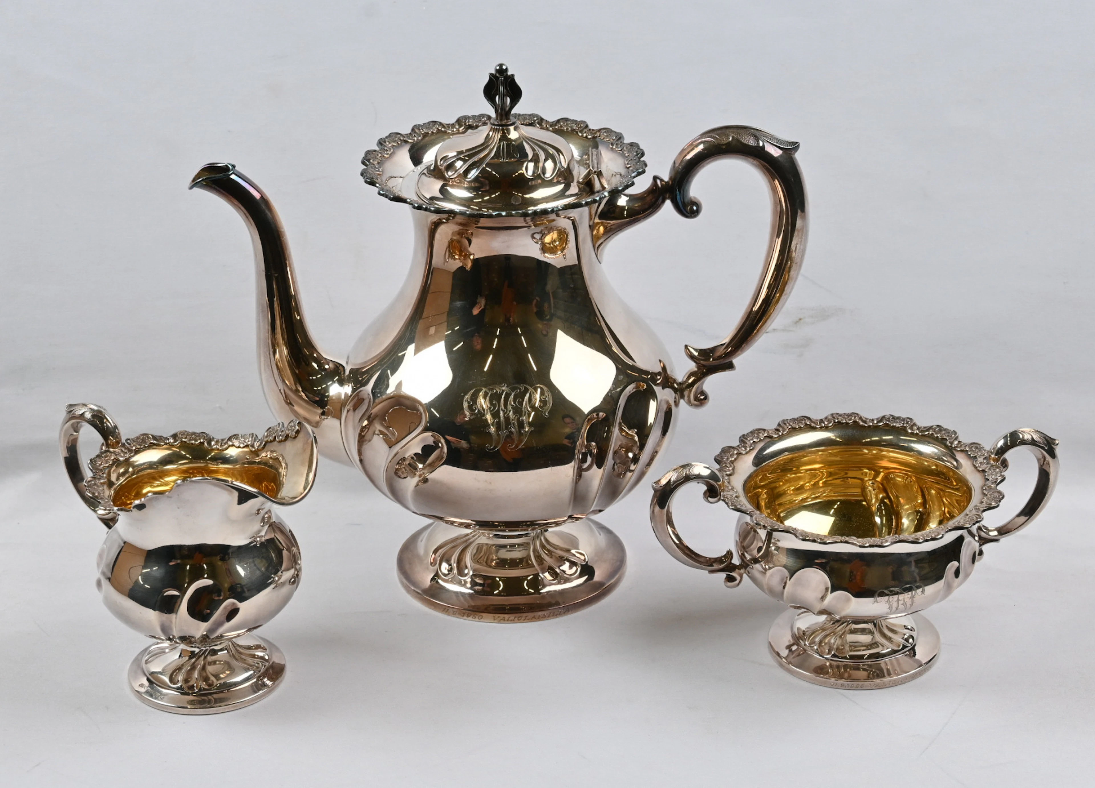 Coffee set, fine pot, sugar bowl and creamer. 813 silver, weight over