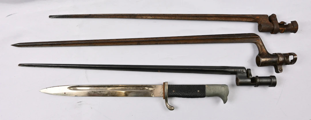 Bayonets four pieces.