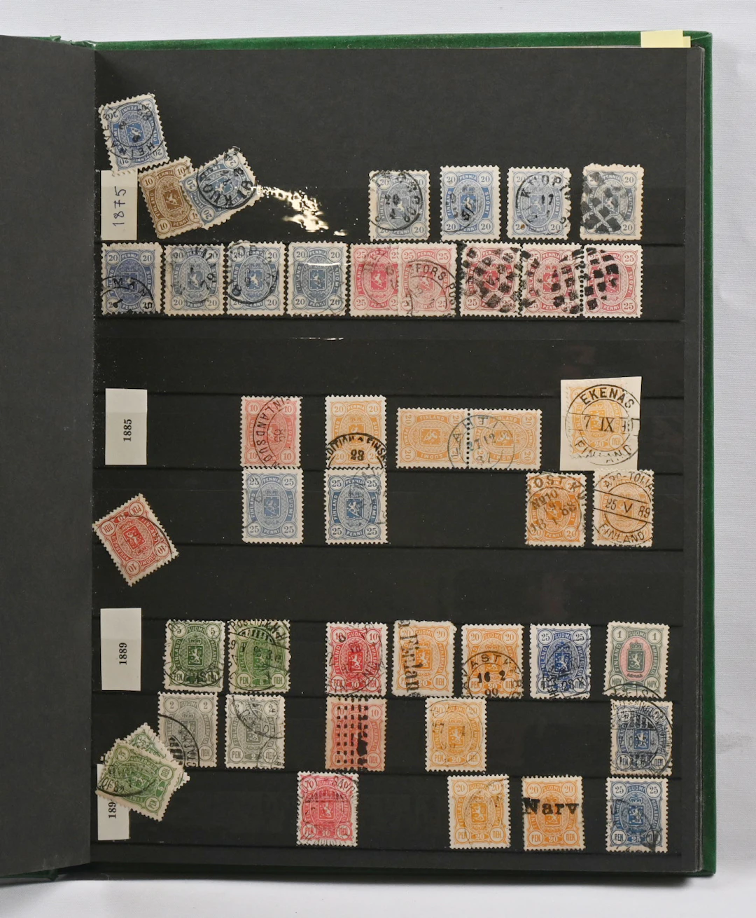 From 1875 onwards in two stockbooks old stock of material including