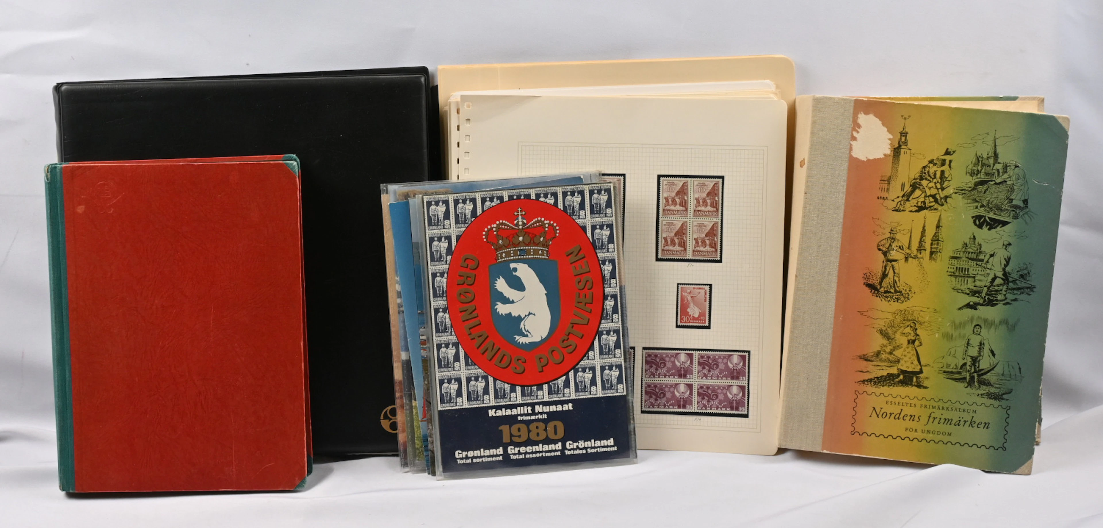 Nordic countries, mixed stamp lot in three albums, on collection pages