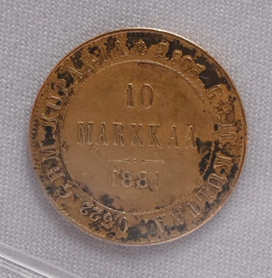 1881 10 markka gold. Patina of age.