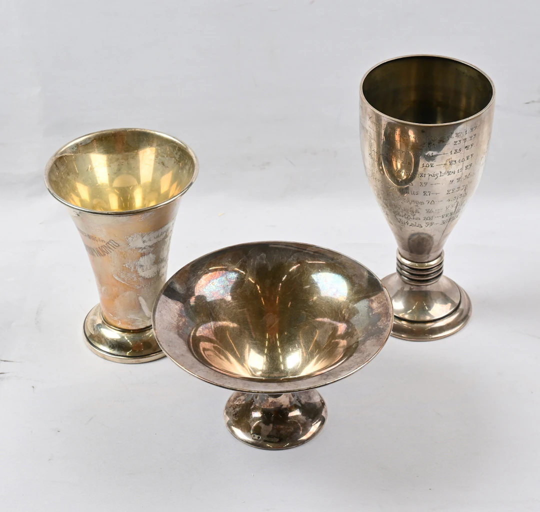 Award trophies two pieces as well as a bowl, all 813 silver. Weight