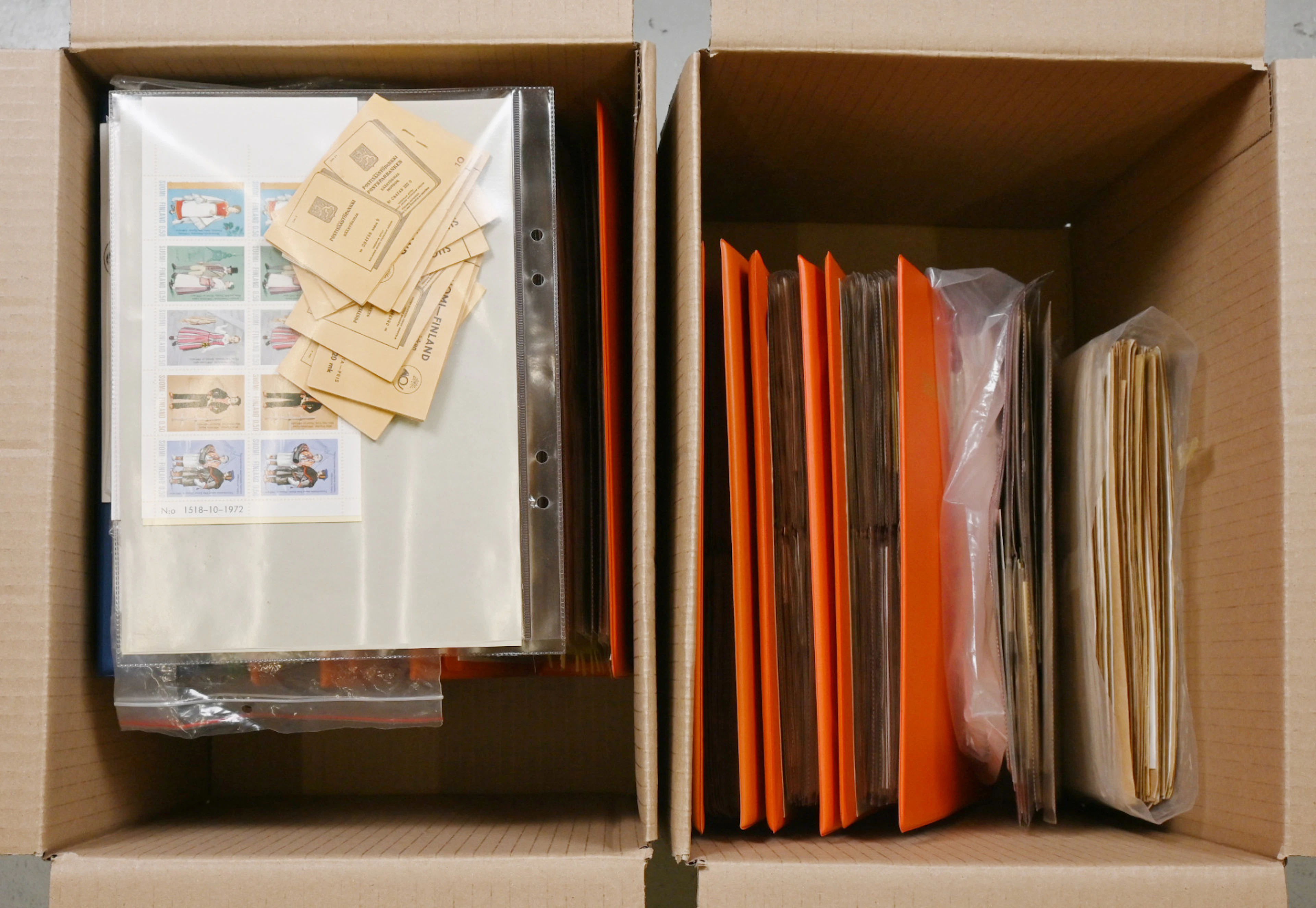 Starting from slot machine booklet AV1, collection material in eight