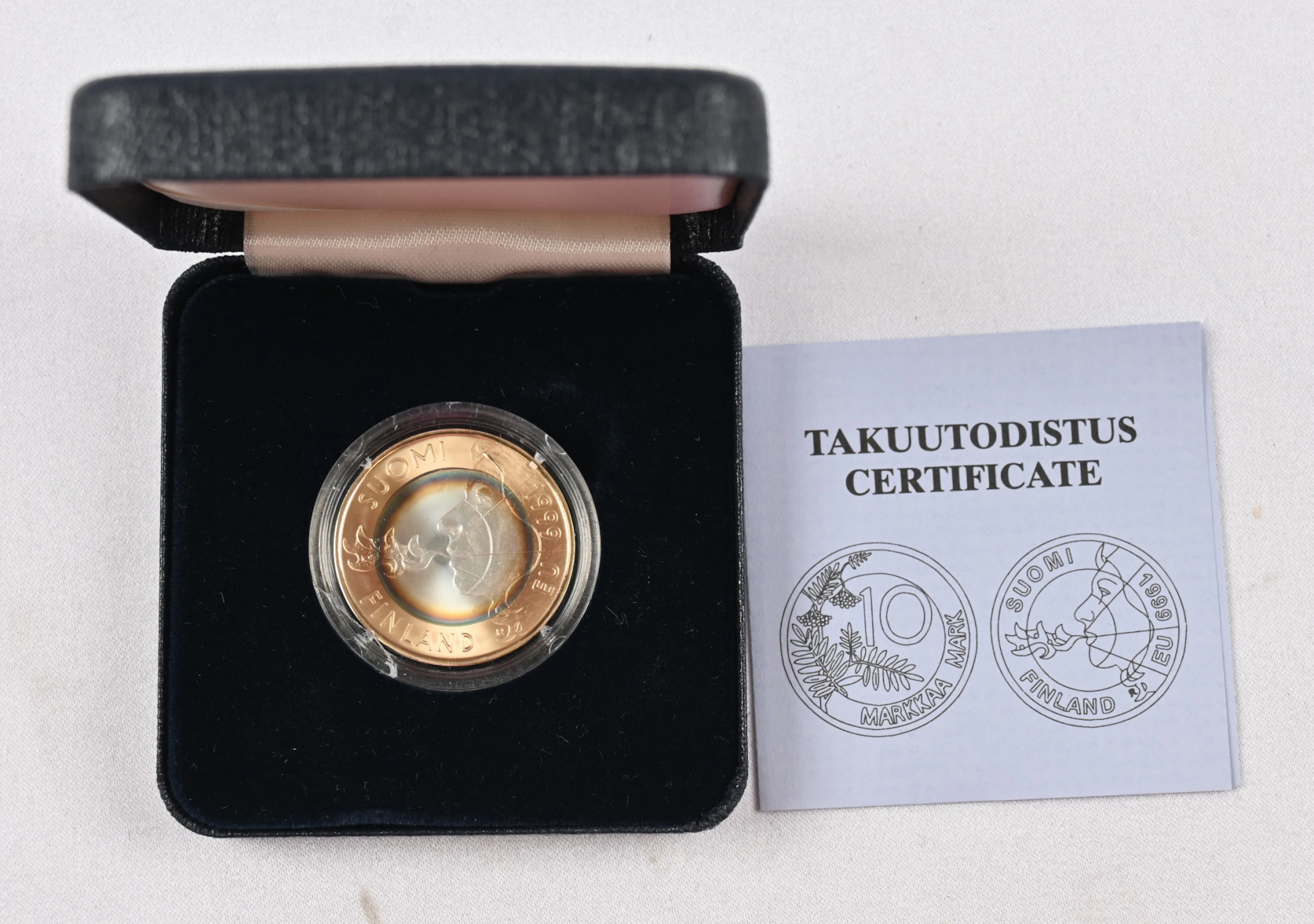 1999 10 markkaa Voices from the North, gold/silver. Mintage 3,000 pcs. Rare.