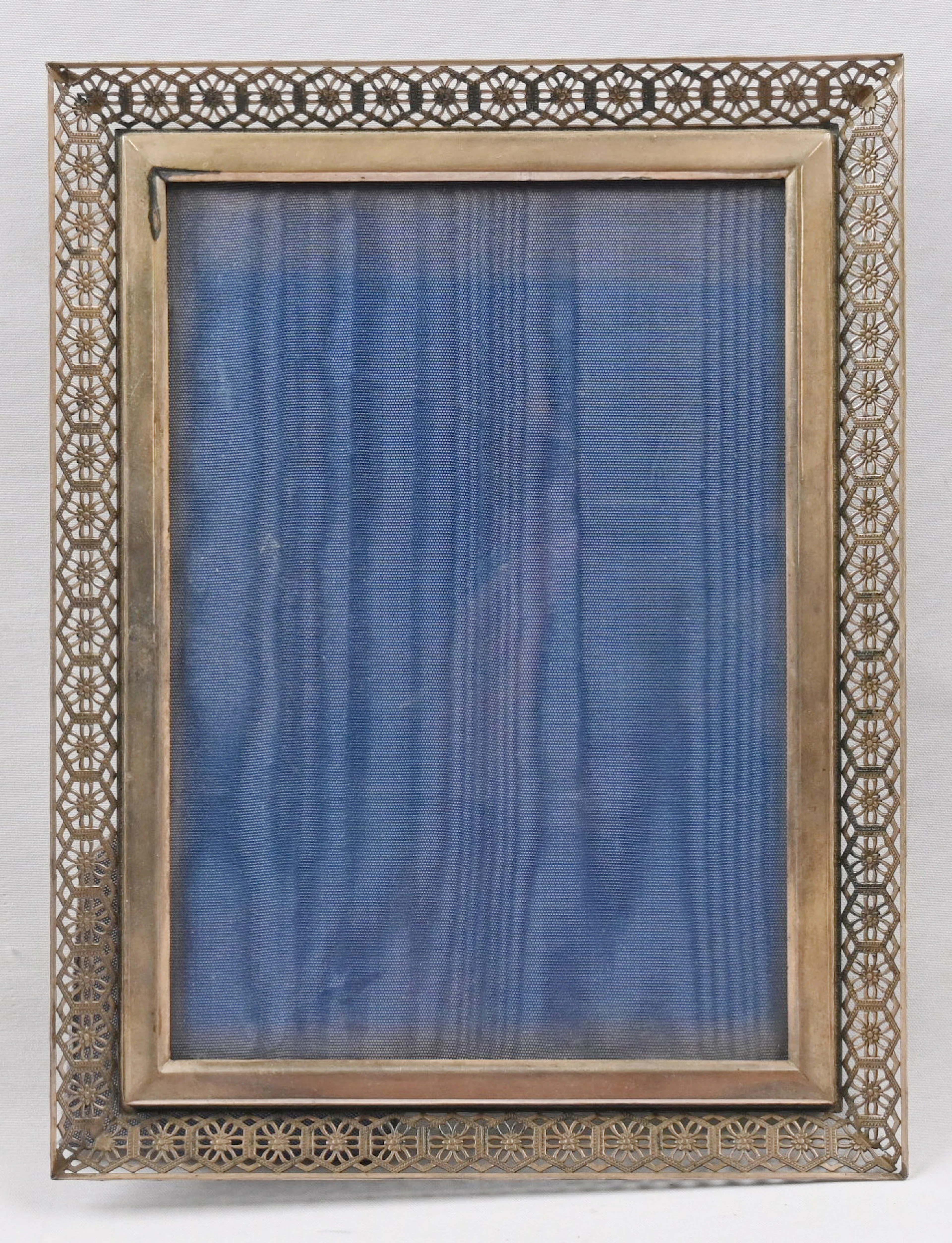 Photo frame, 813 silver. Weight without glass and backing cardboard