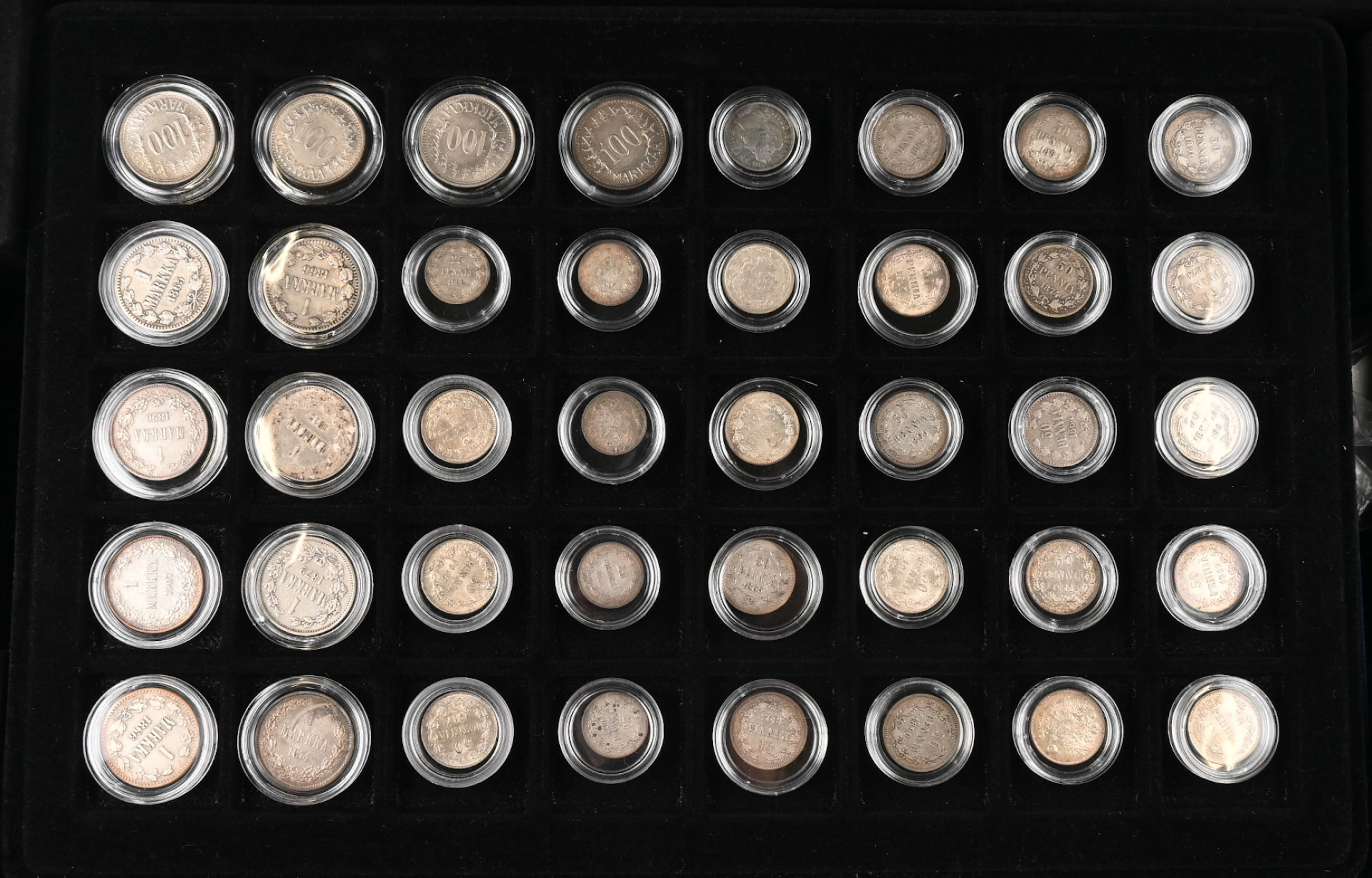 From 1865 onwards silver coins etc. fine selection in a coin briefcase.