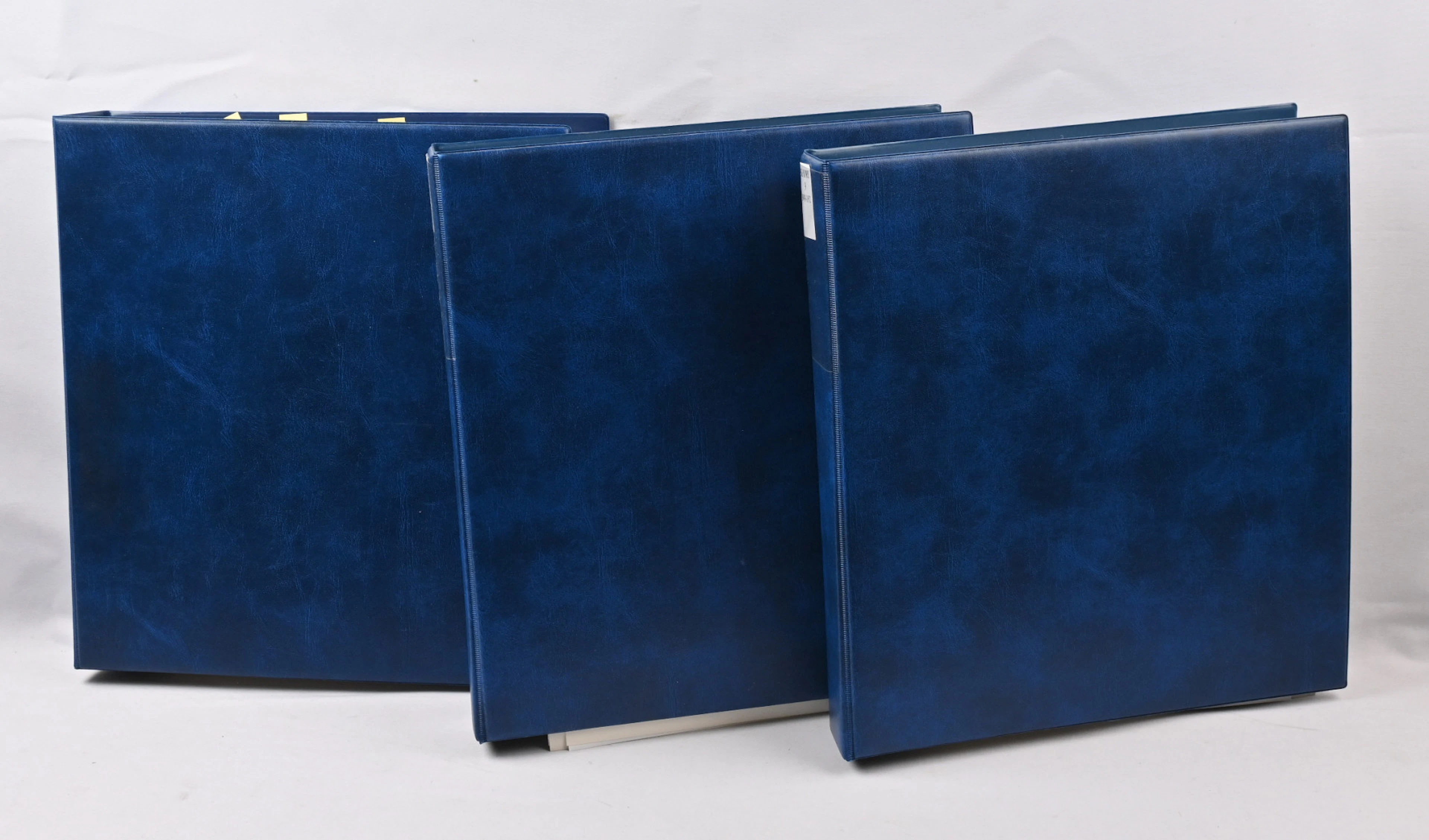 1945 - 1952 in three binders commemorative stamps, definitive stamps