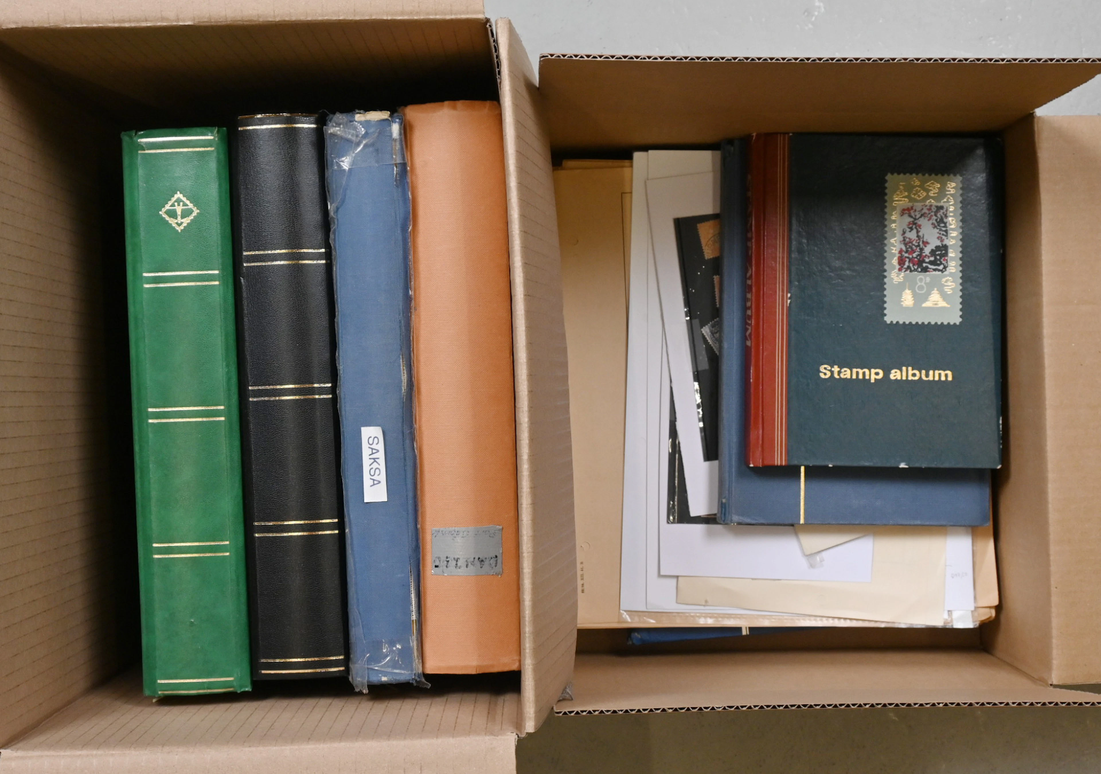 Discovery lot of German philately: in eight stockbooks very mixed