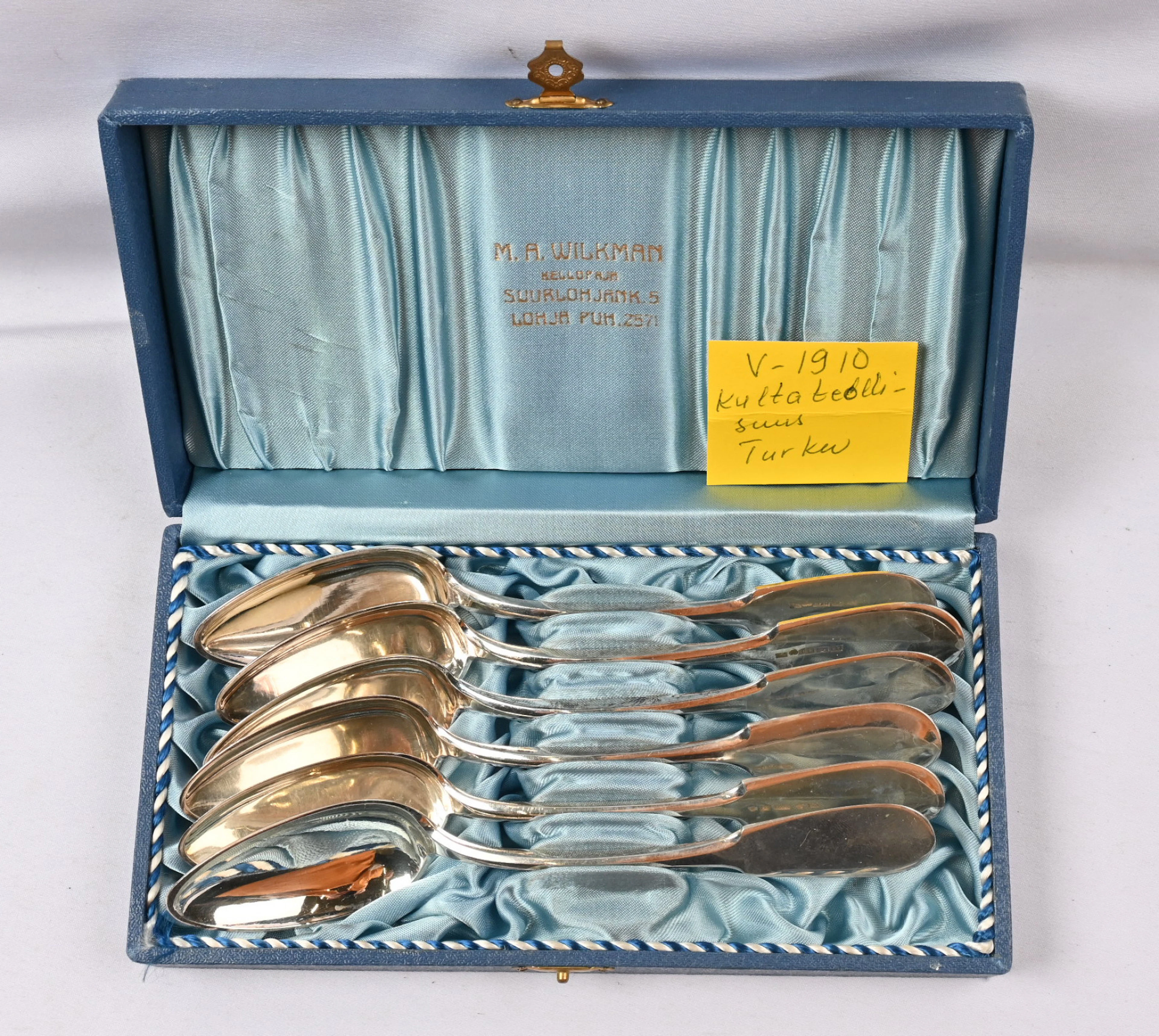 Tablespoons silver (813), six large spoons in a box. Year mark B5/C5.
