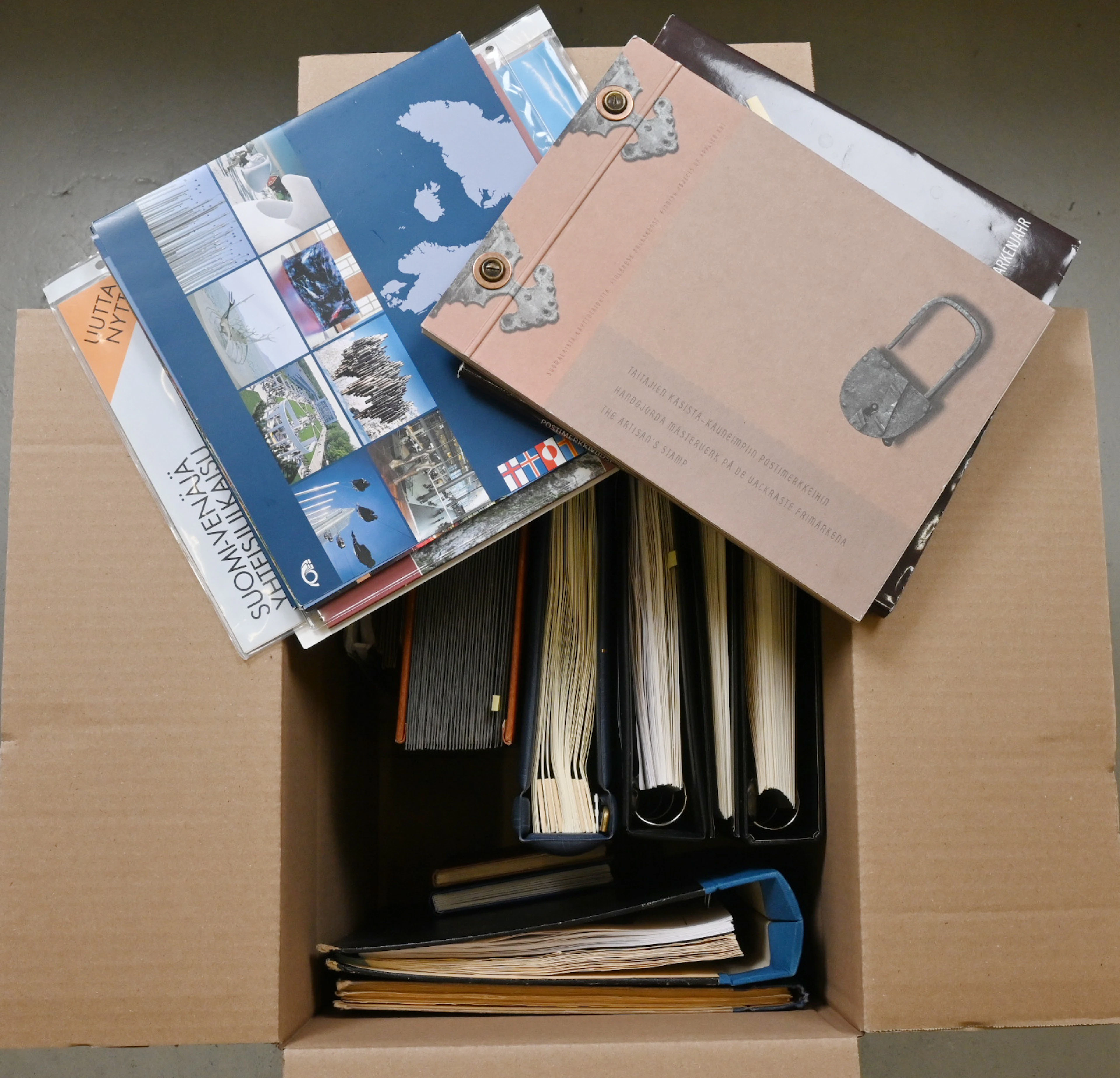 In six albums selection of sub-collections/remainder collections