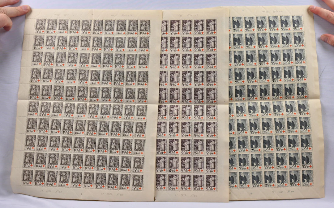 1933 Red Cross complete sheet set (3 x 100), some typical creases
