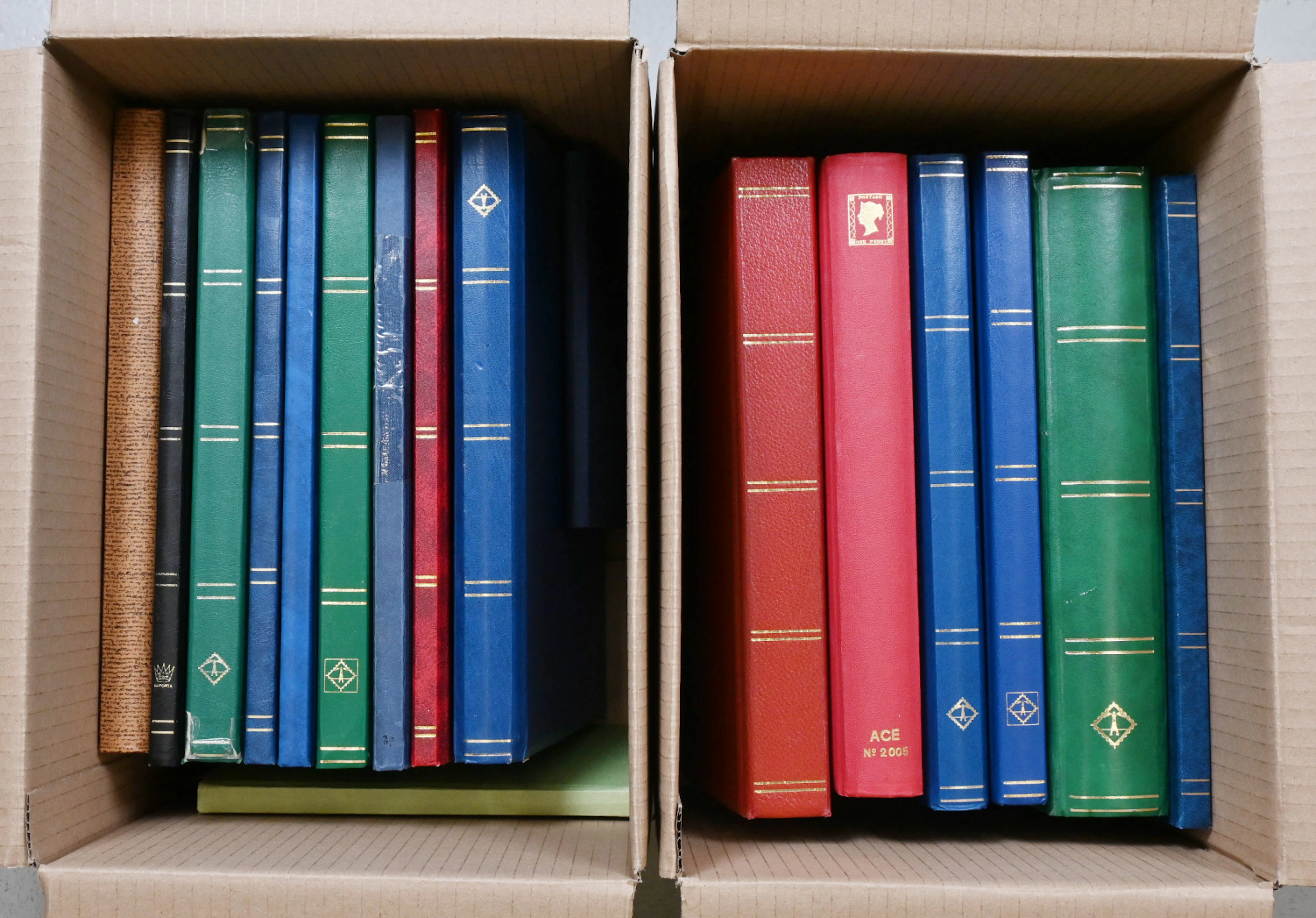 LARGE stock selection of mainly used material starting from the 1800s
