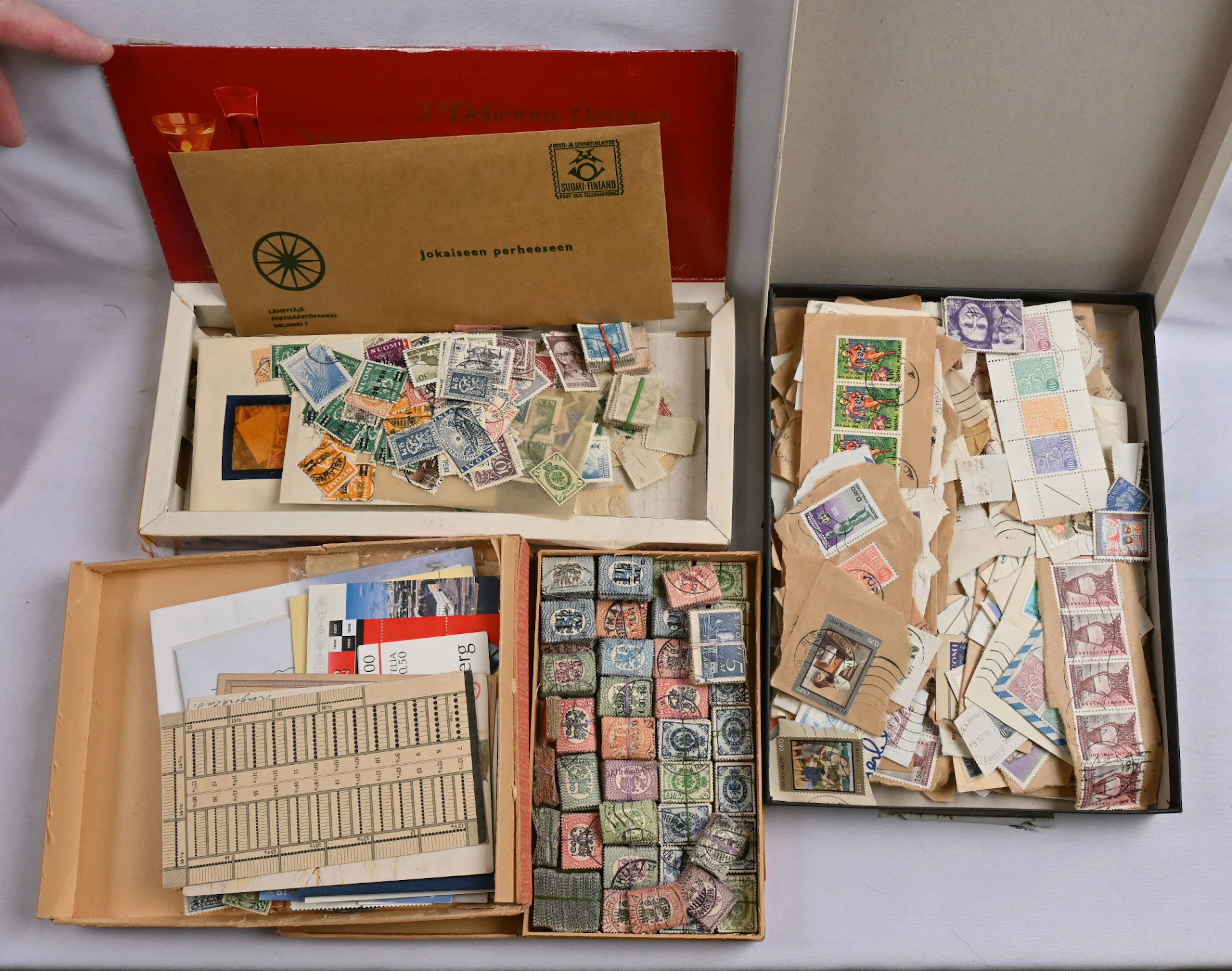 Small stock lot of Finland and a little bit of foreign countries too.
