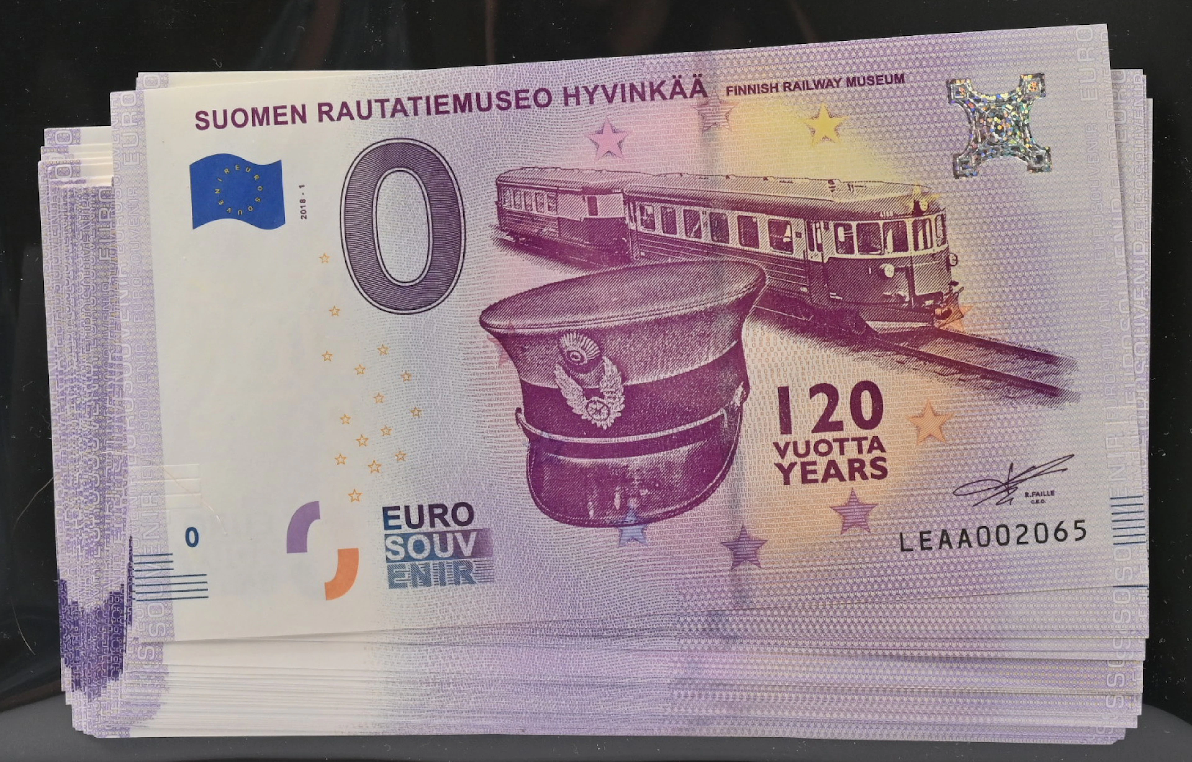 Selection of 75 different 0€ banknotes.