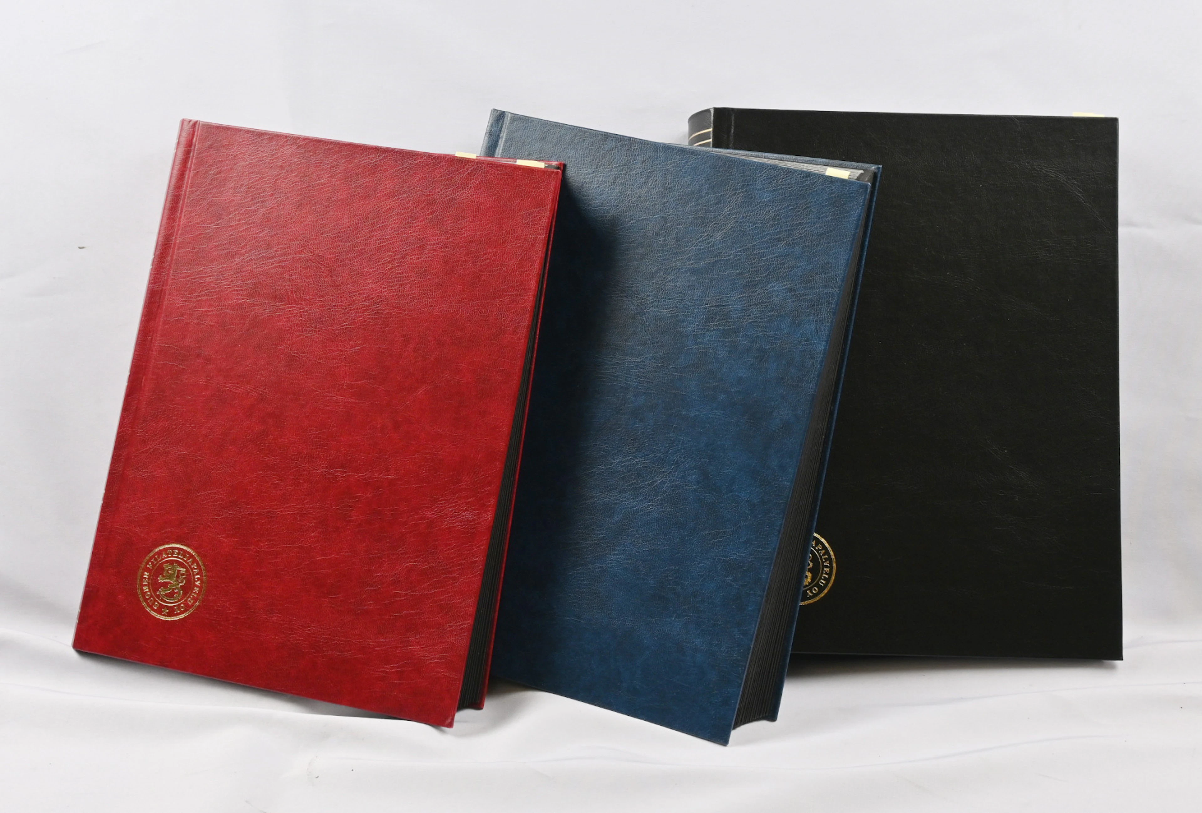 Starting from 1866 in three thick stockbooks a collector's stamp stock