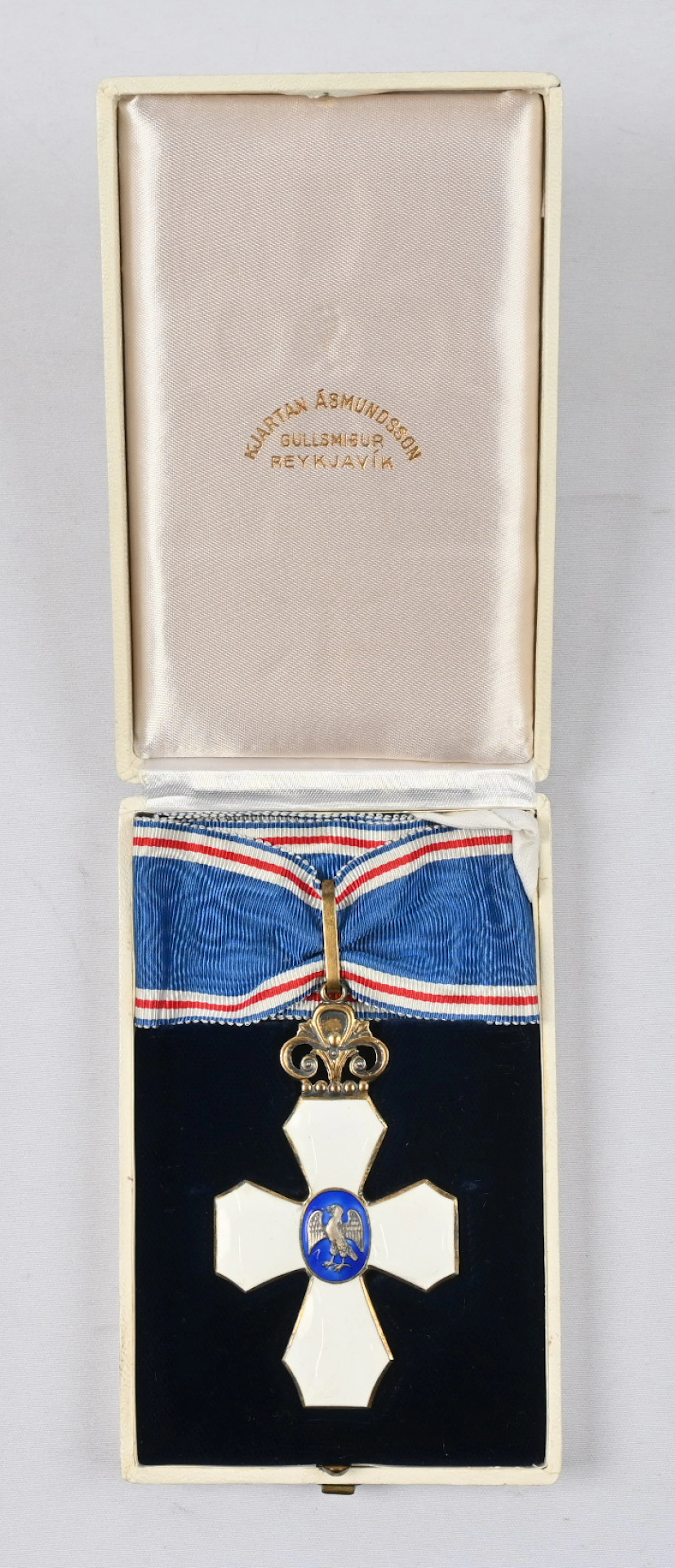 Commander's cross of the Icelandic Order of the Falcon in its box.