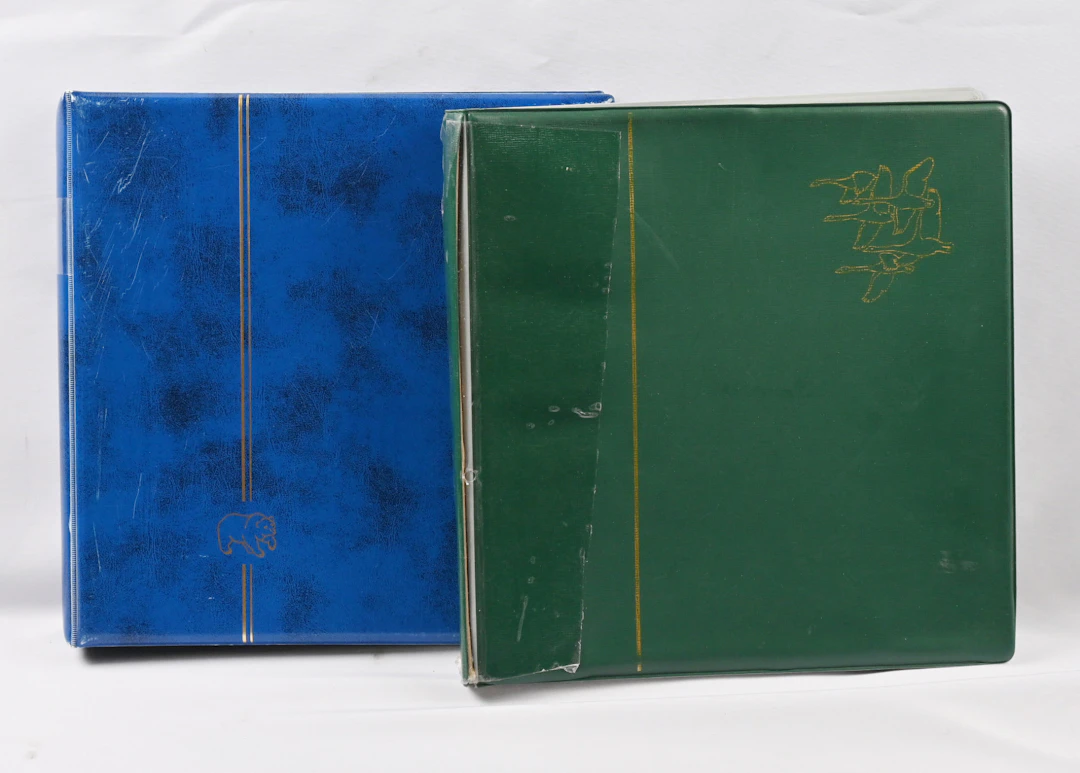 Model Saarinen onwards stock material in two binders including definitive