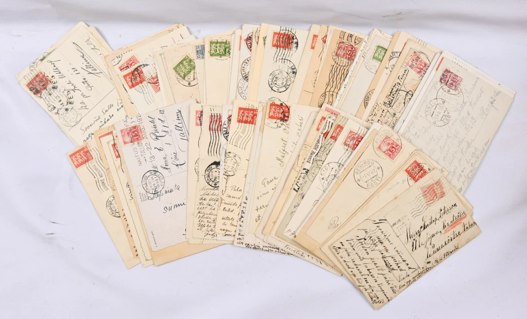 From 1919 onwards approximately 200 flown postcards, many different