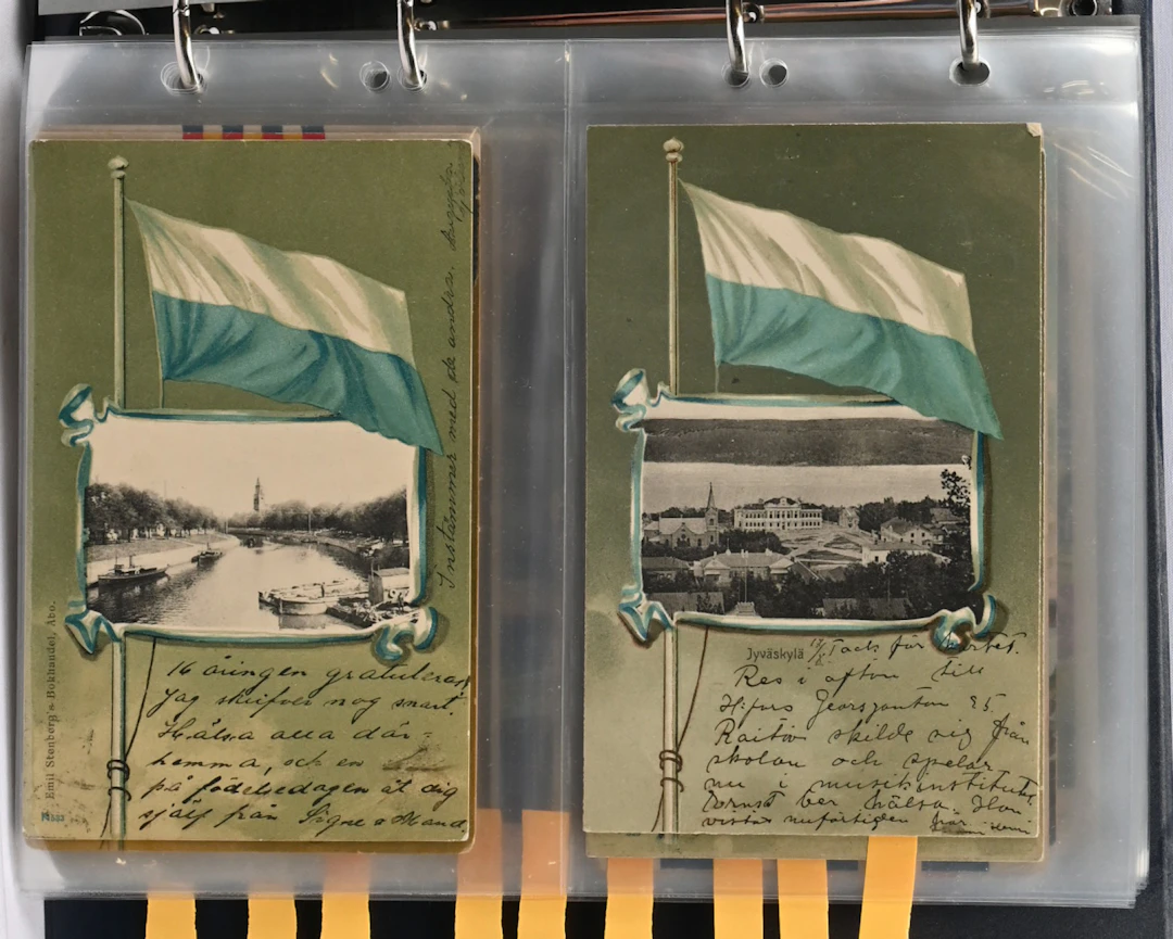 Very fine selection of flag cards in an album 29 different. Four fine