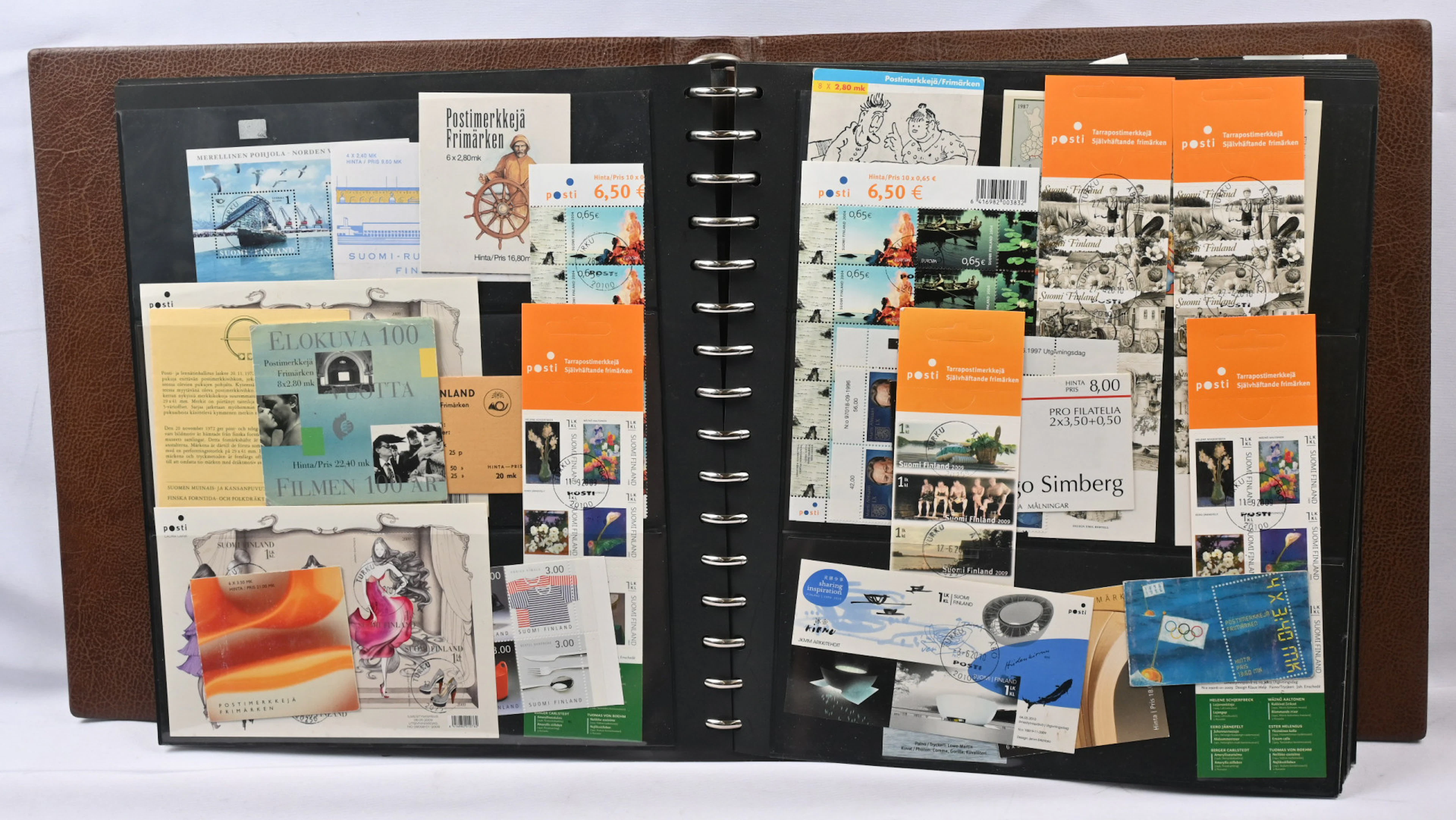 2000s miniature sheets and booklets, over 150 pieces in an album