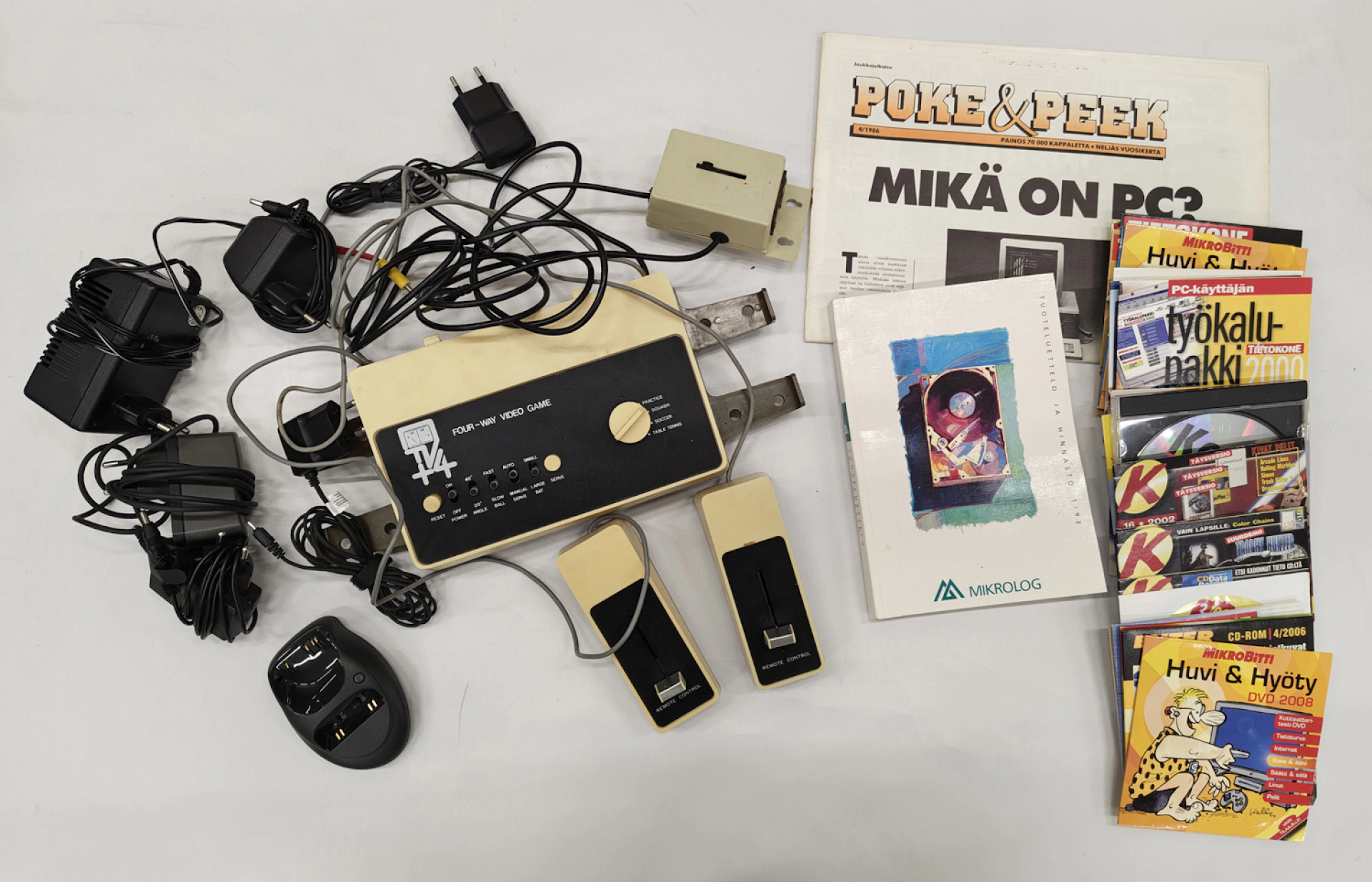 Sony Walkman MZ-N1 minidisc player in the original box with accessories.