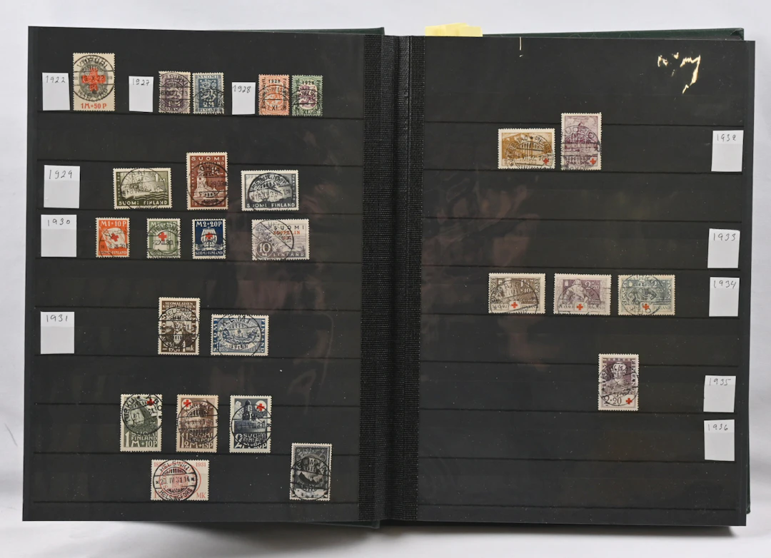 1922 - 2001 collection of commemorative stamps, Red Cross and tuberculosis