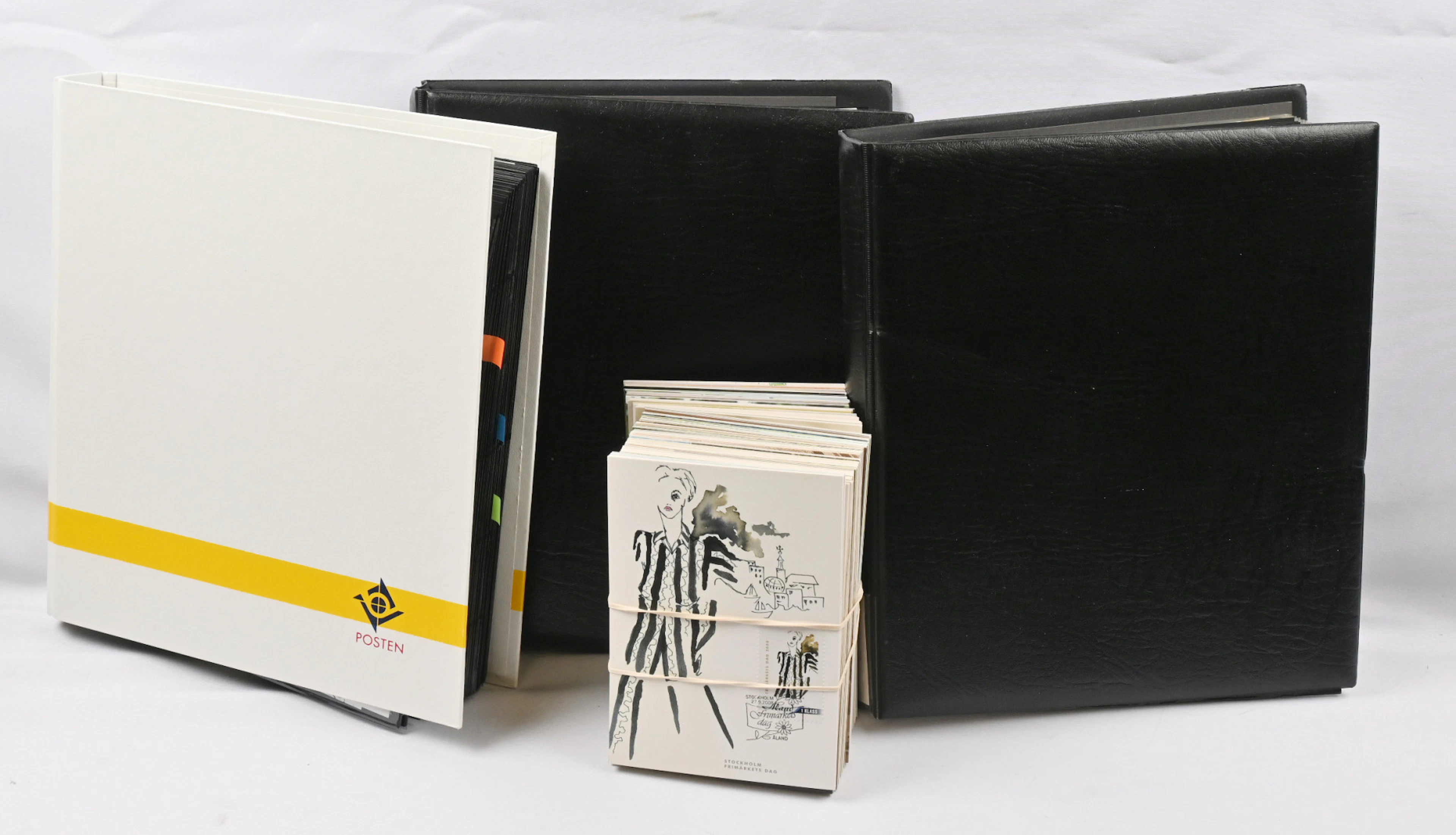 Aland Island selection. 1984 - 2008 FDCs in two albums, apparently
