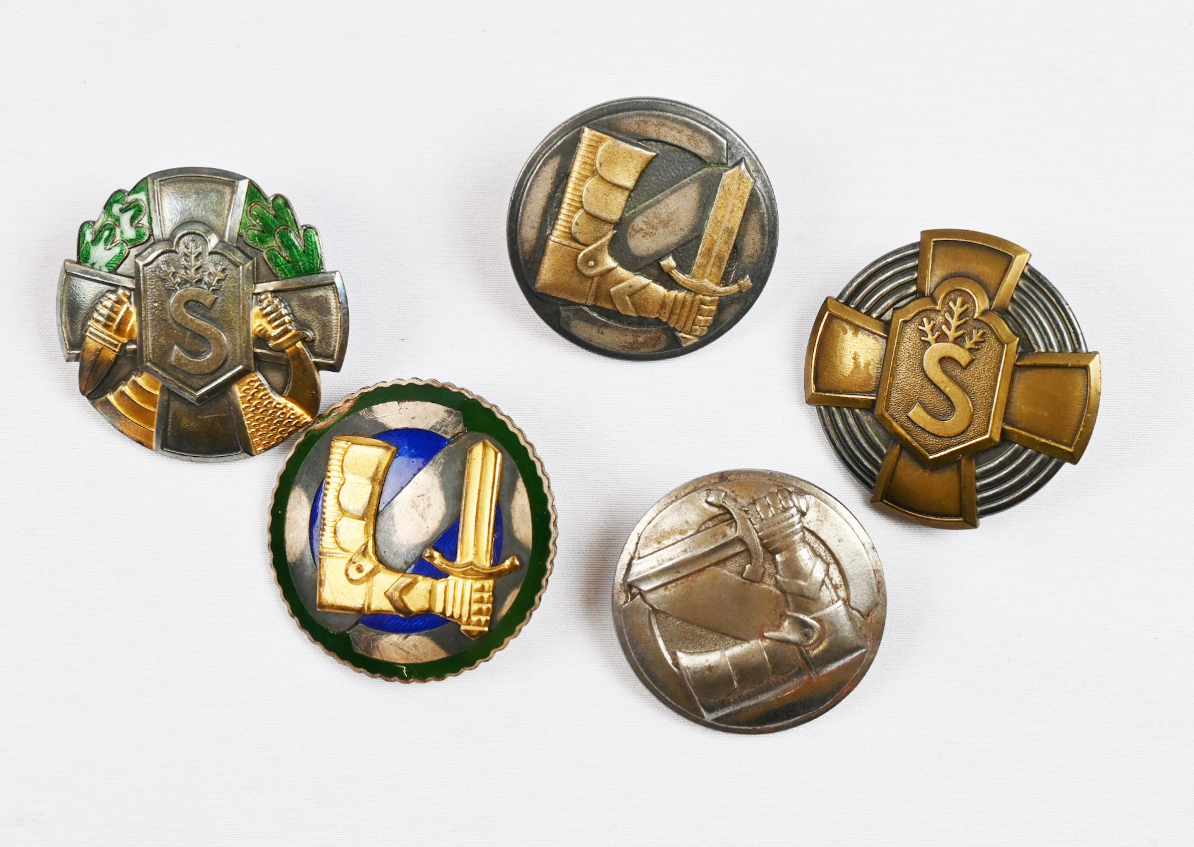 Selection of Civil Guard hobby and fitness badges, numbered. In total 5 pieces.