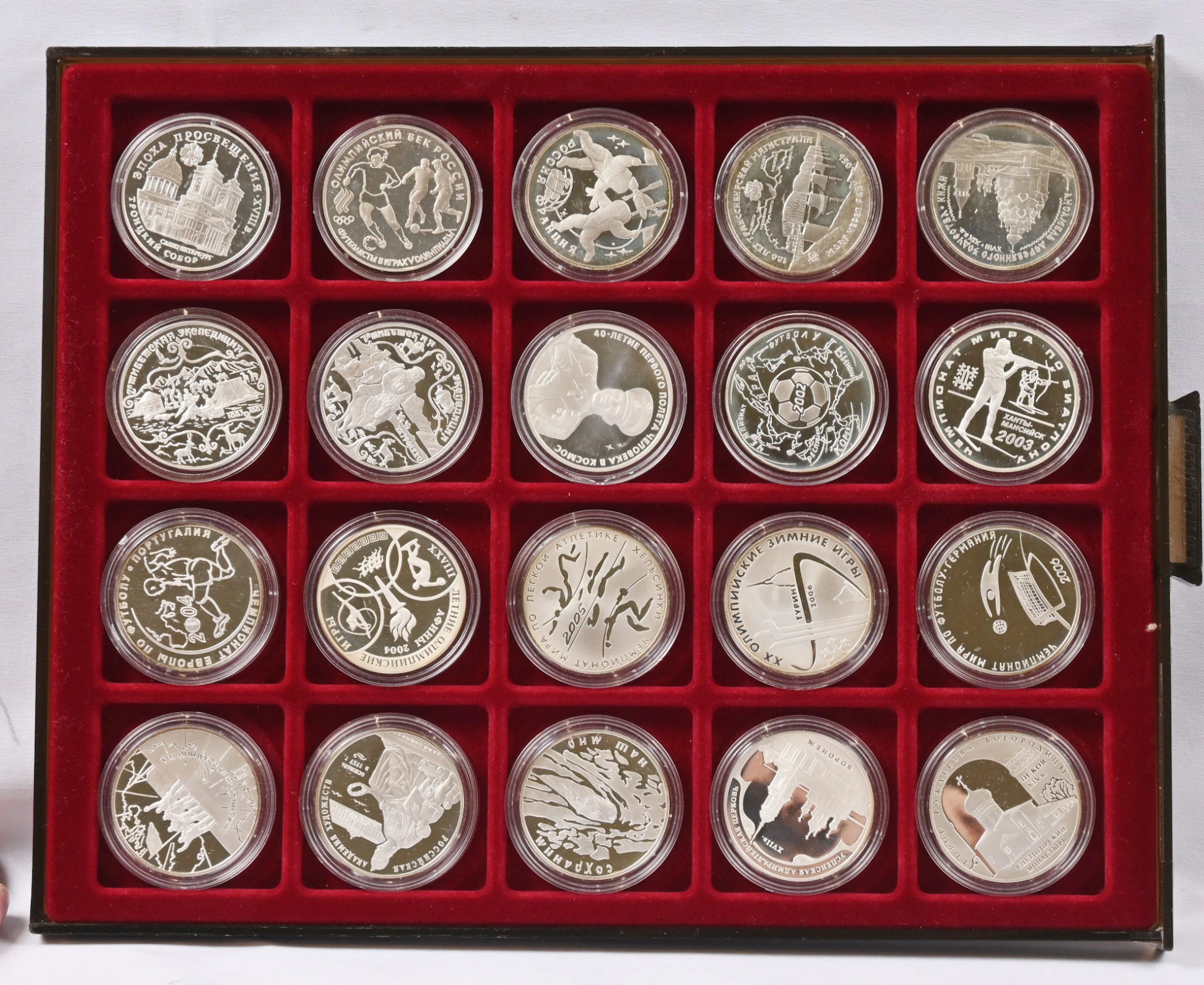 1992 - 2008 20 different 3 Rouble silver commemorative coins in capsules.