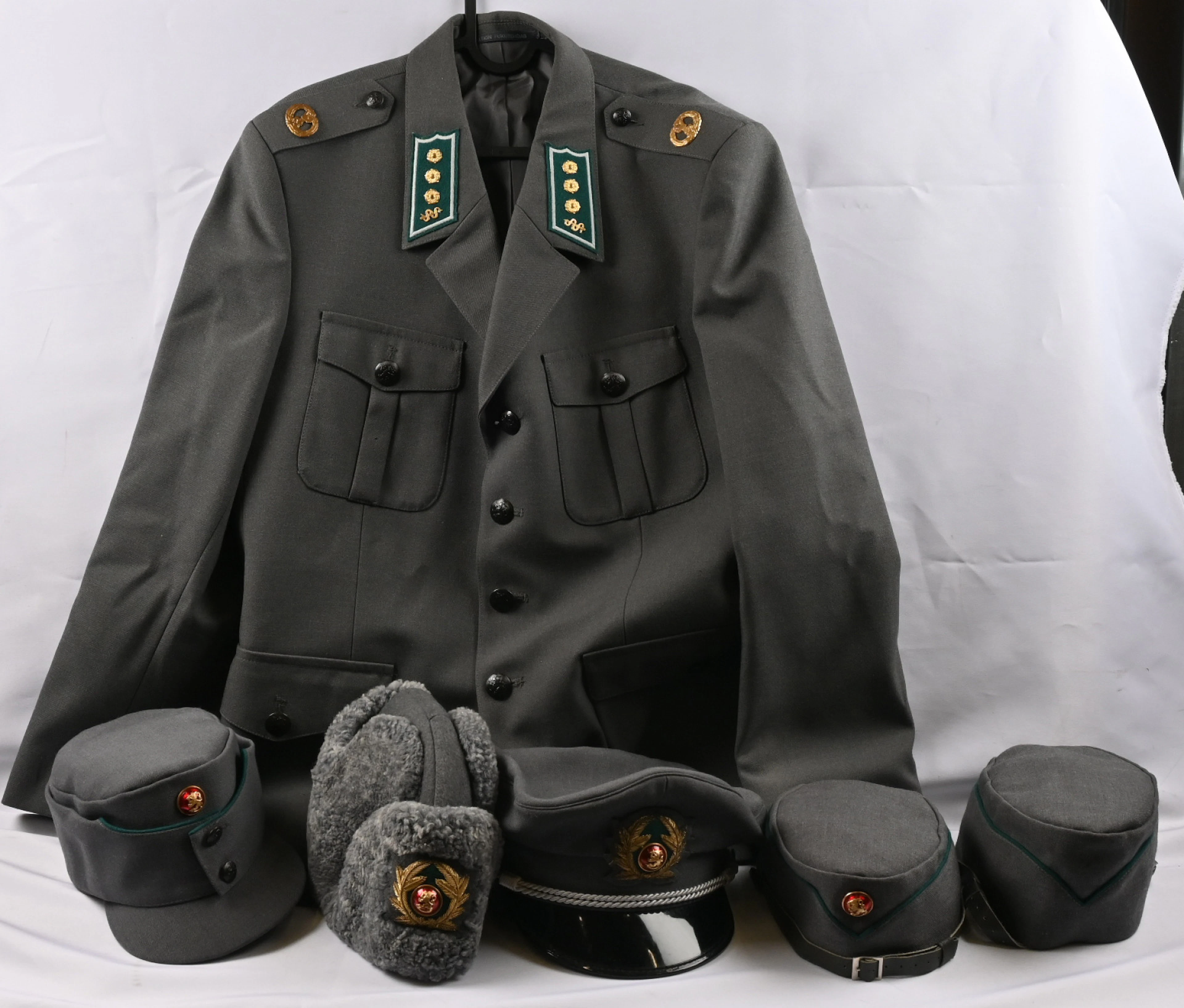 Medical Captain's uniform entity: Winter coat + cap, serge jacket