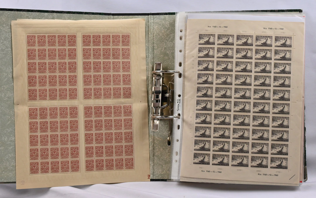 Complete sheets lot, ca. 50 pieces, mostly issue 1917, also a few