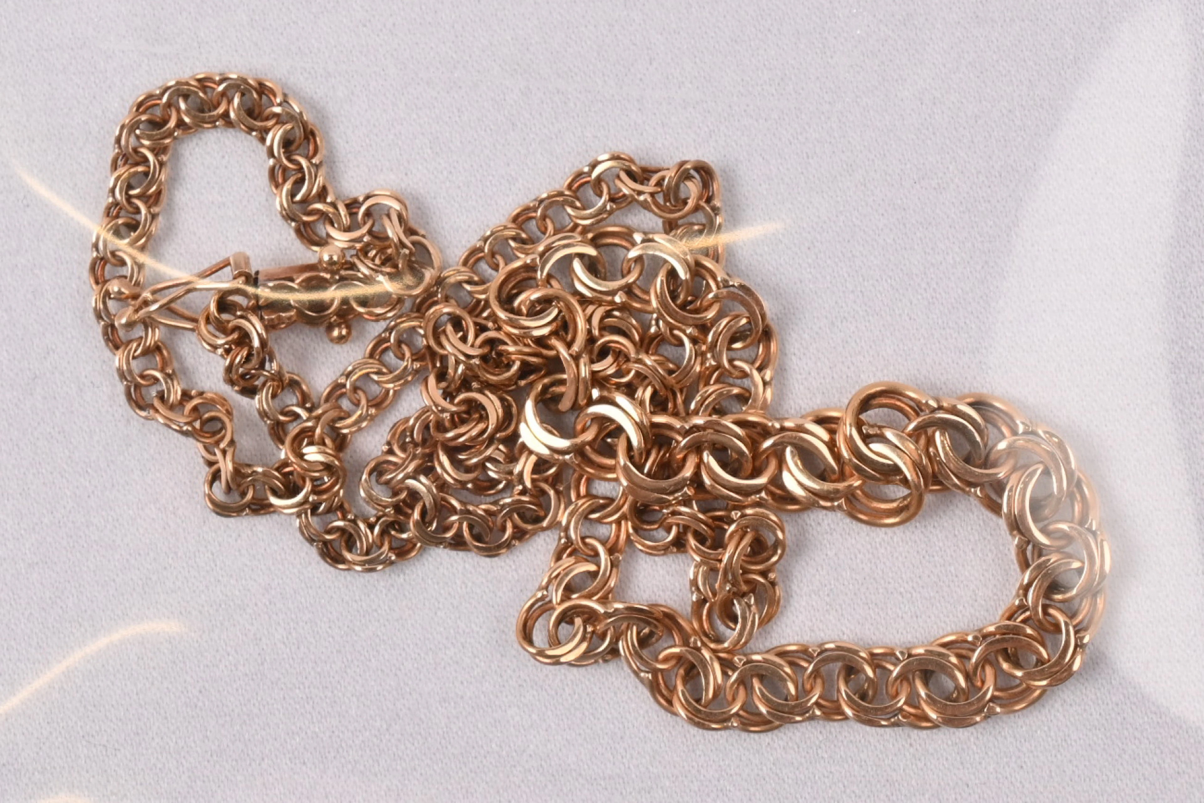 Gold chain, 585 gold, weight 12.5 g.