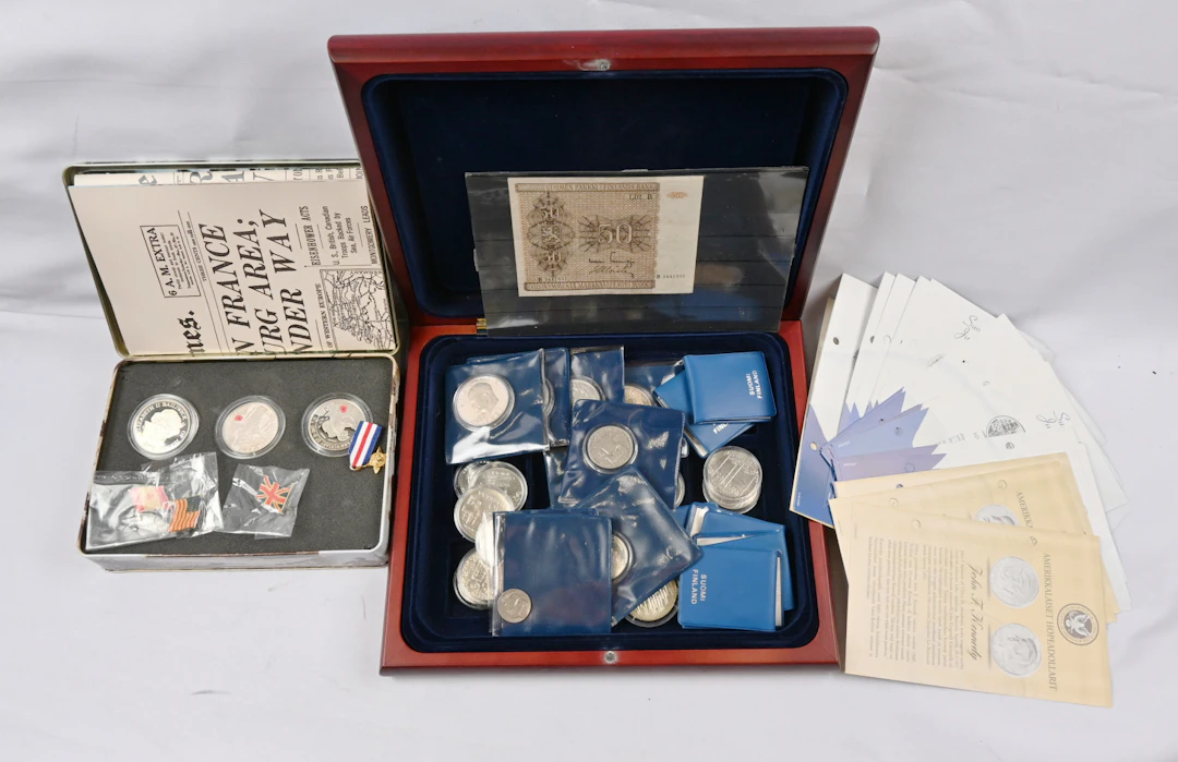 Commemorative coins starting from 1952 selection of 27 pieces, of