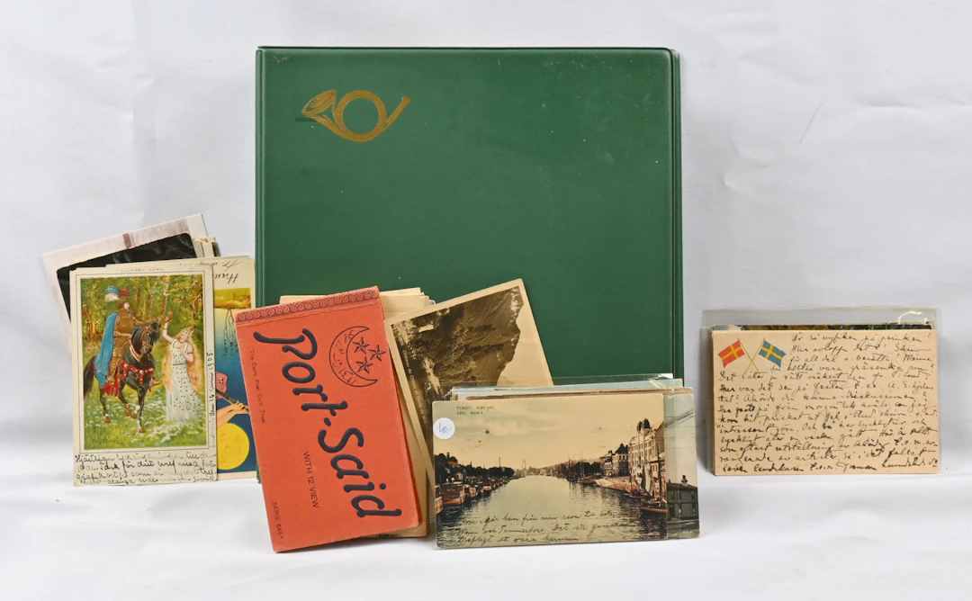 Aland Island, fine old selection of cards in album, eg. composition