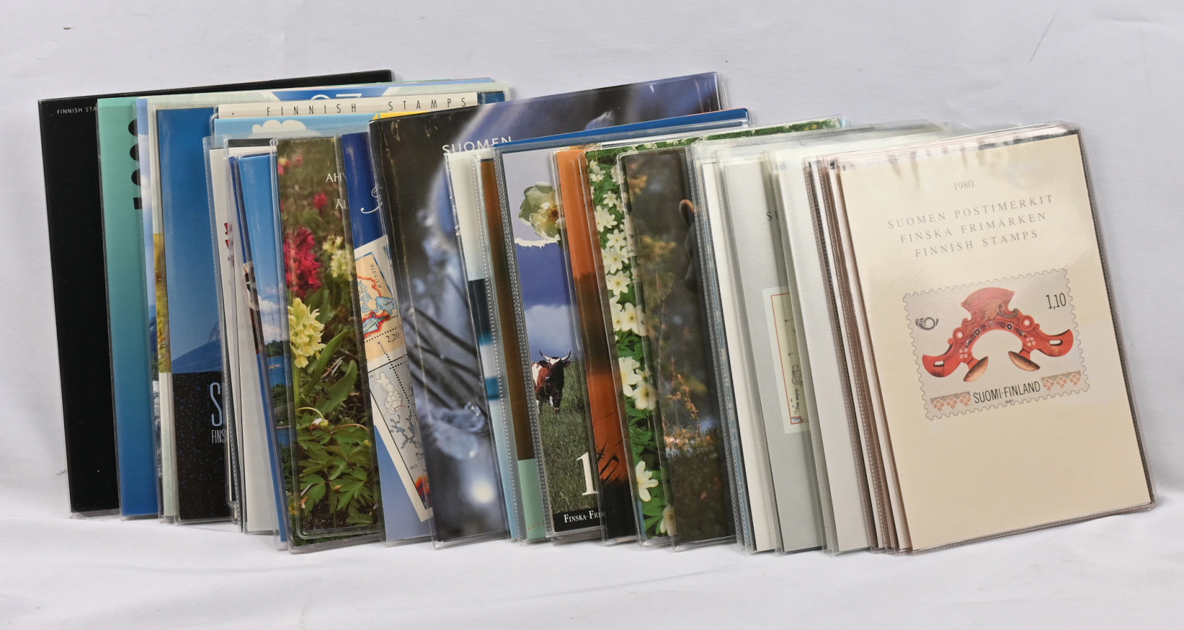 1980 - 2001 year sets (2001 is used). Does not include all the booklet