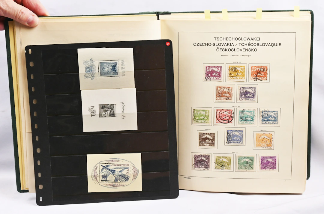 1918 - 1964 basic collection in album, used and mint material, also