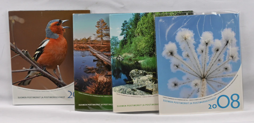 2008 - 2011 year sets, face value over 680€.