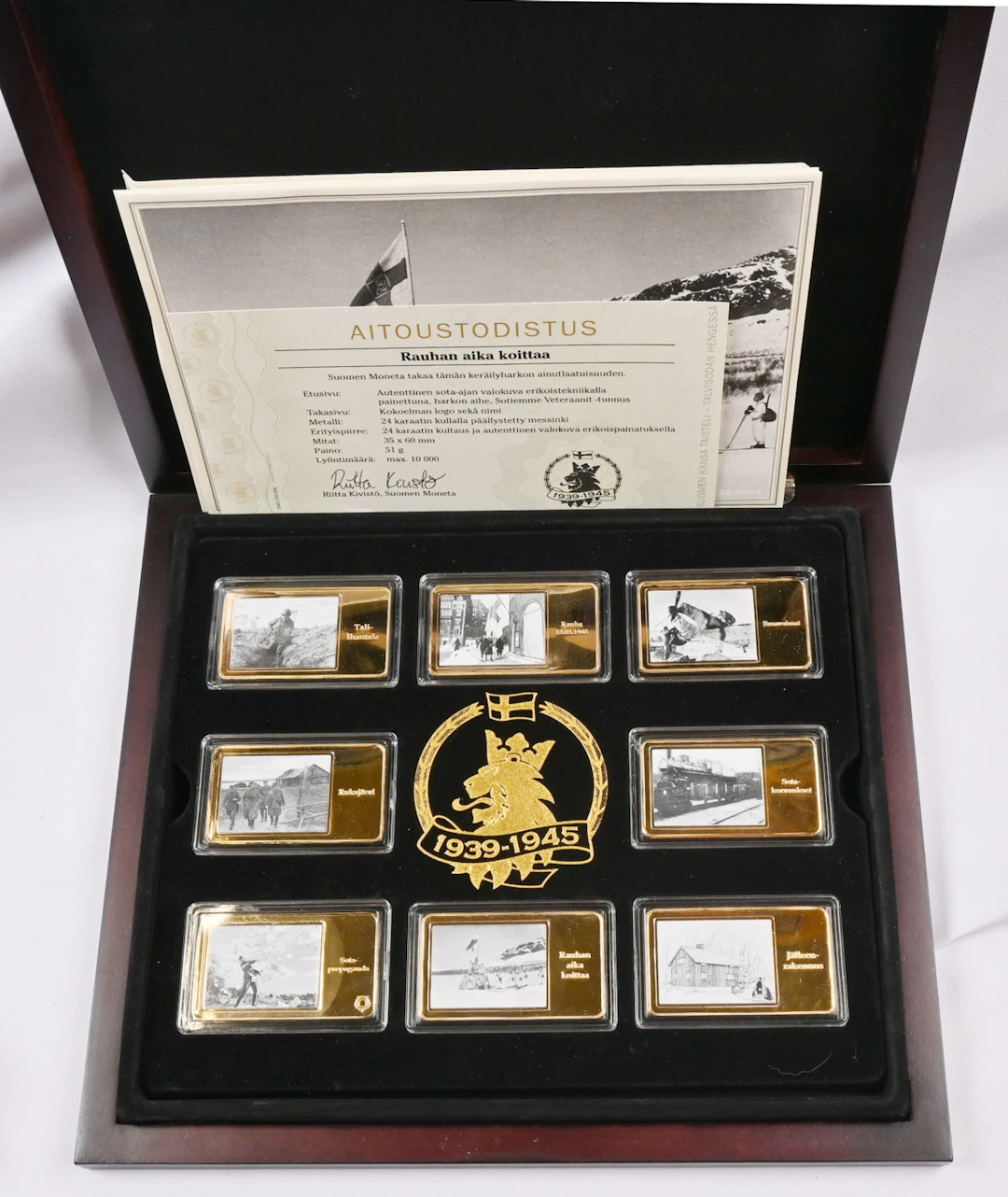 Moneta's collectible bars: 1939 - 1945 gold-plated brass bars 24 pieces